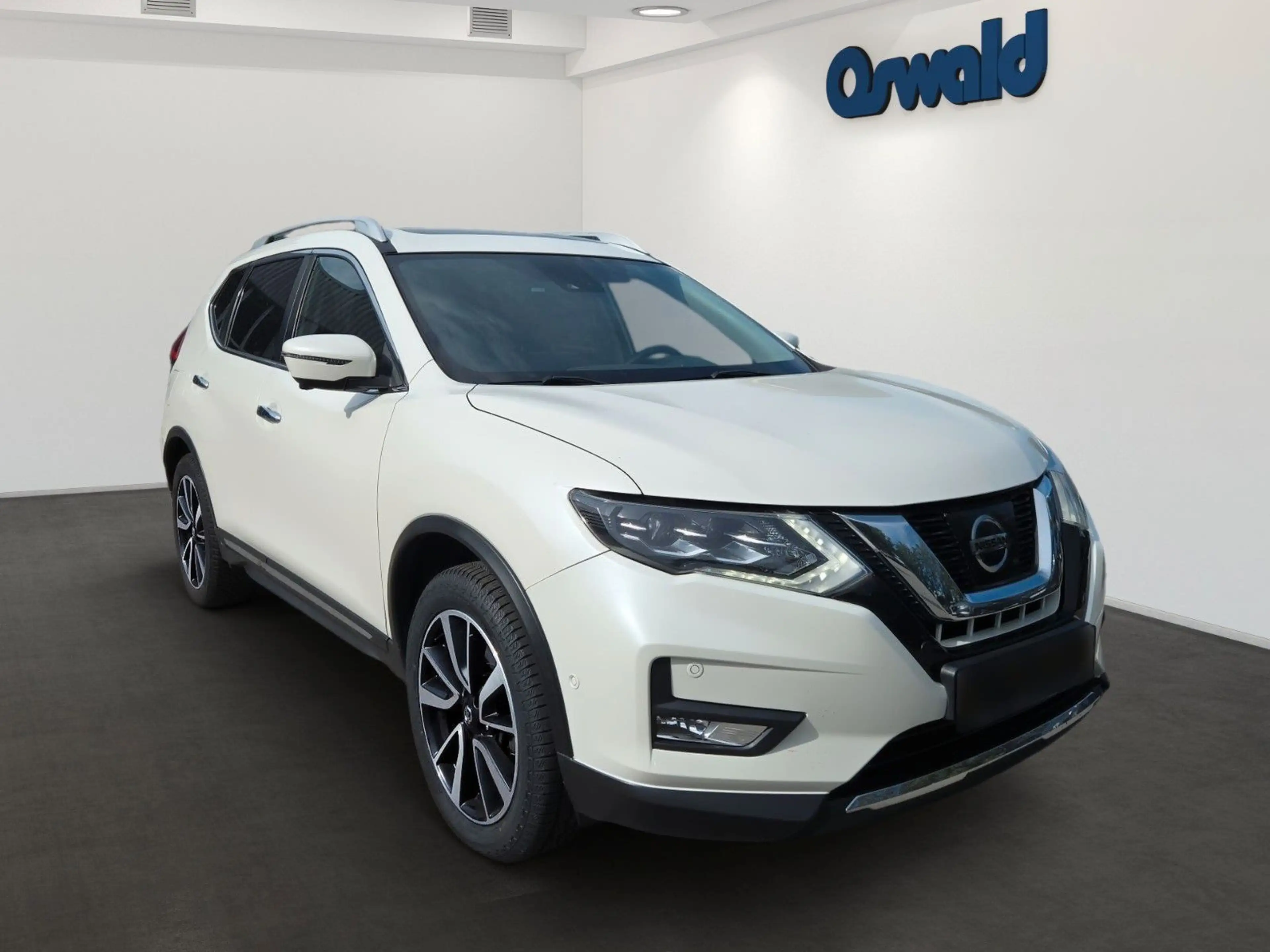 Nissan X-Trail Tekna 2.0 Diesel 4x4 177PS MT 7-Sitzer — photo 2