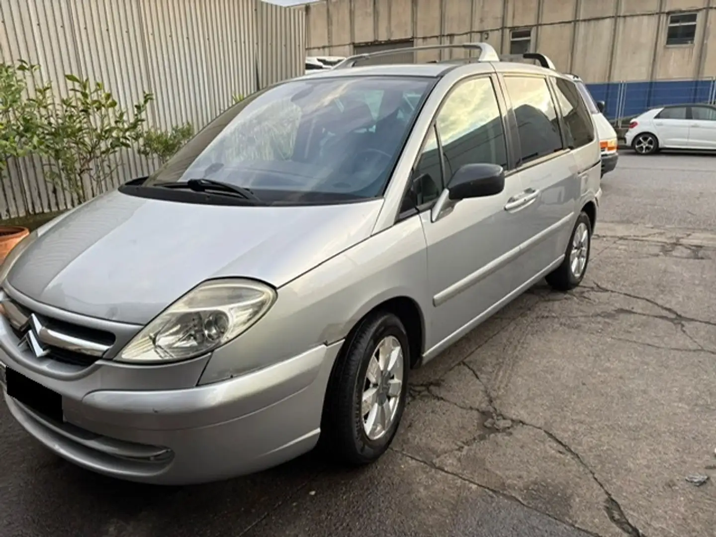 Citroen C8 2.0HDi Premier II 120 Gris - 2