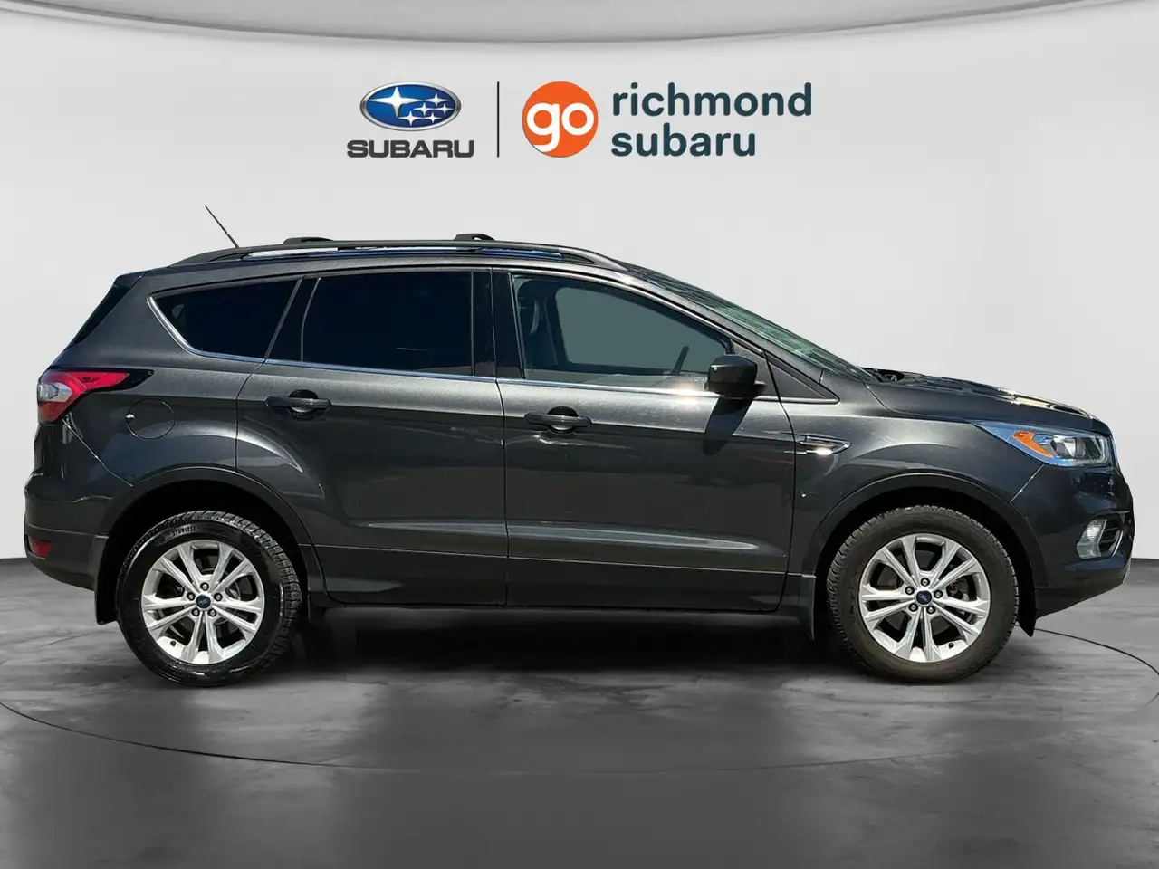 Ford Escape снимка Ford Escape
