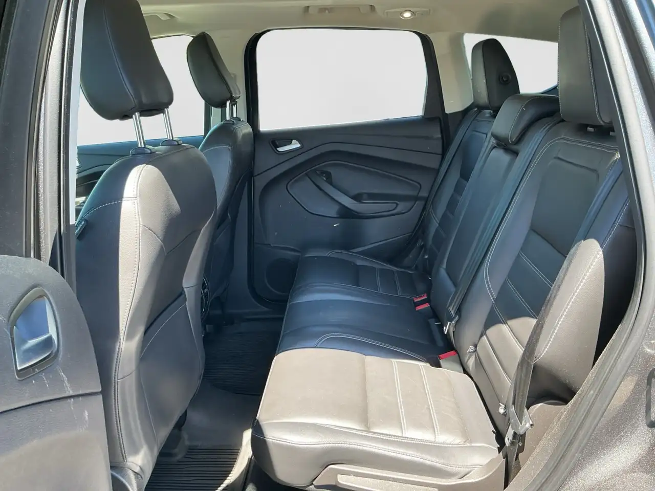 Ford Escape снимка Ford Escape
