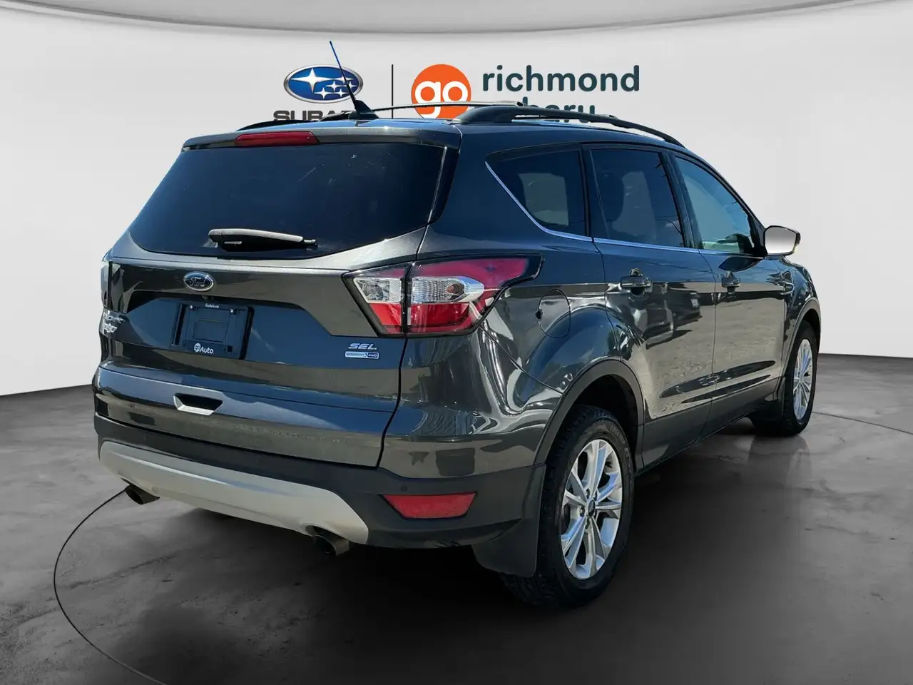 Ford Escape снимка Ford Escape