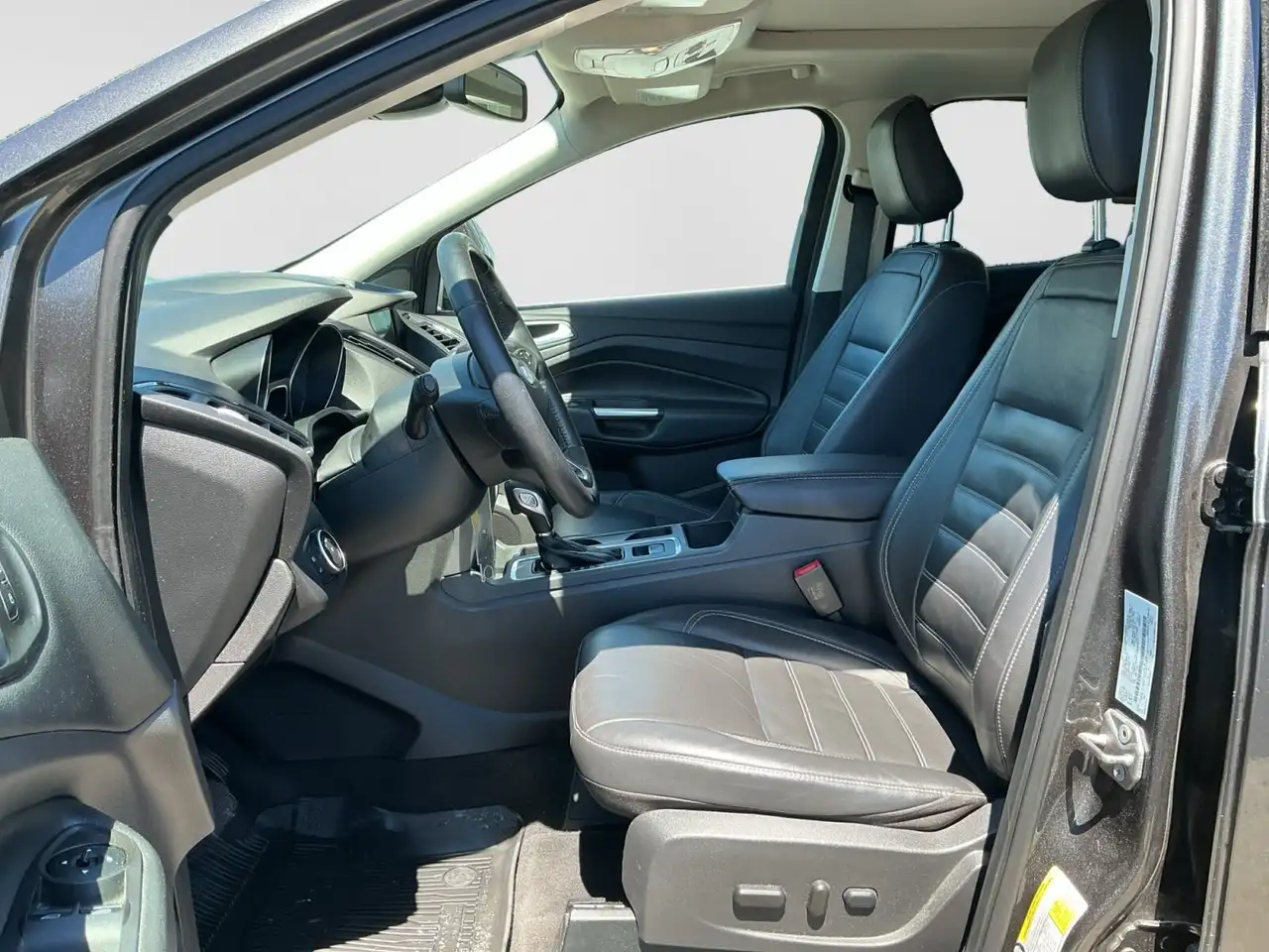 Ford Escape снимка Ford Escape