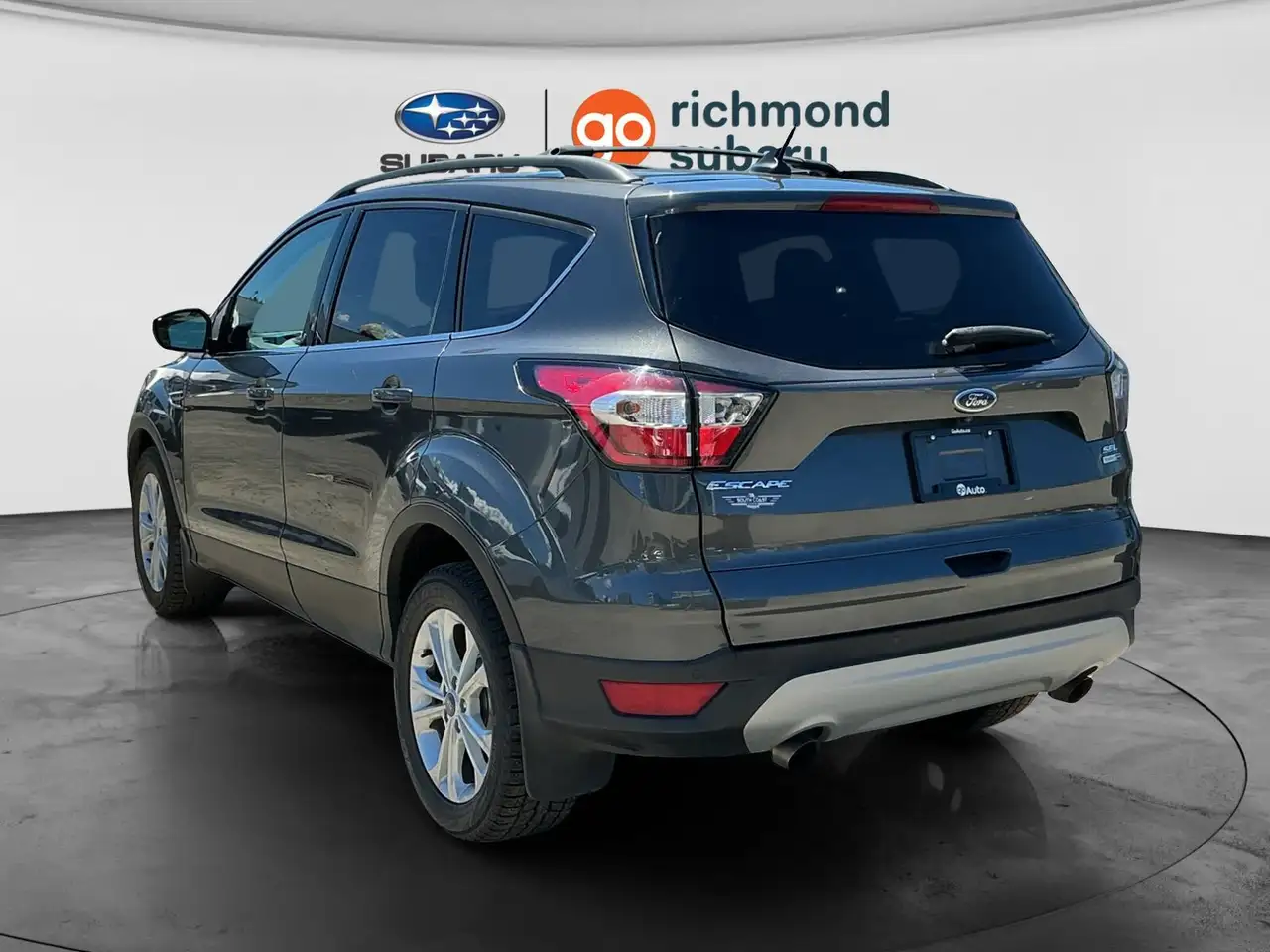 Ford Escape снимка Ford Escape