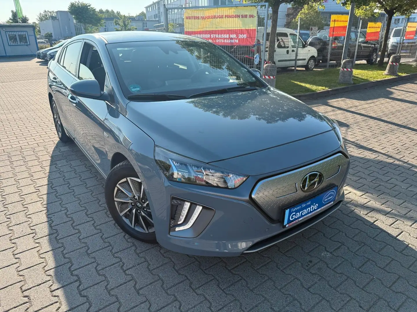 Hyundai IONIQ Ioniq EV PREMIUM Elektro*NAVI*LEDER*VOLL** Gris - 1