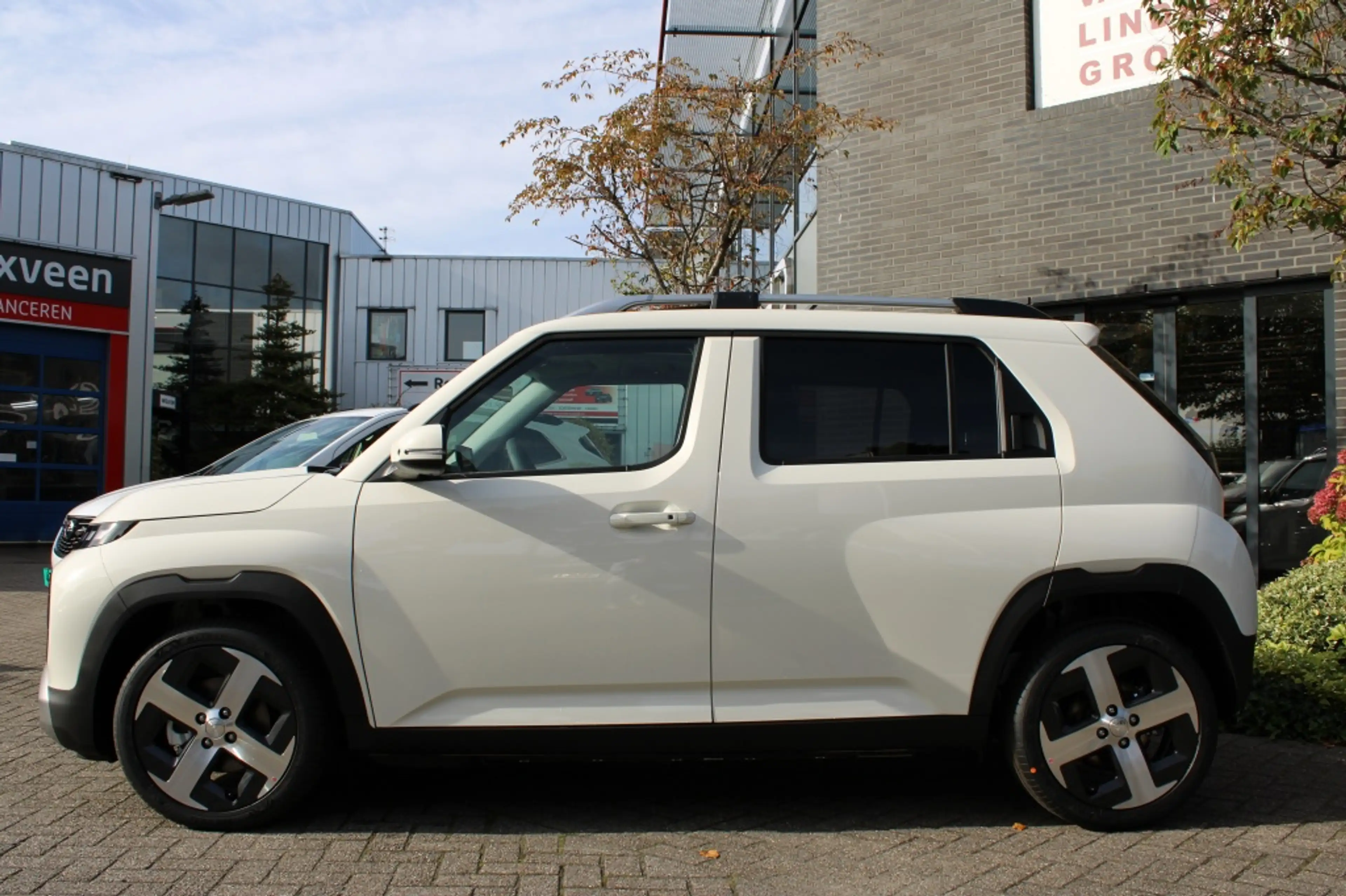Hyundai Inster Pulse Advanced | 42 kWh | Inclusief € 2.000,- Voor — photo 2