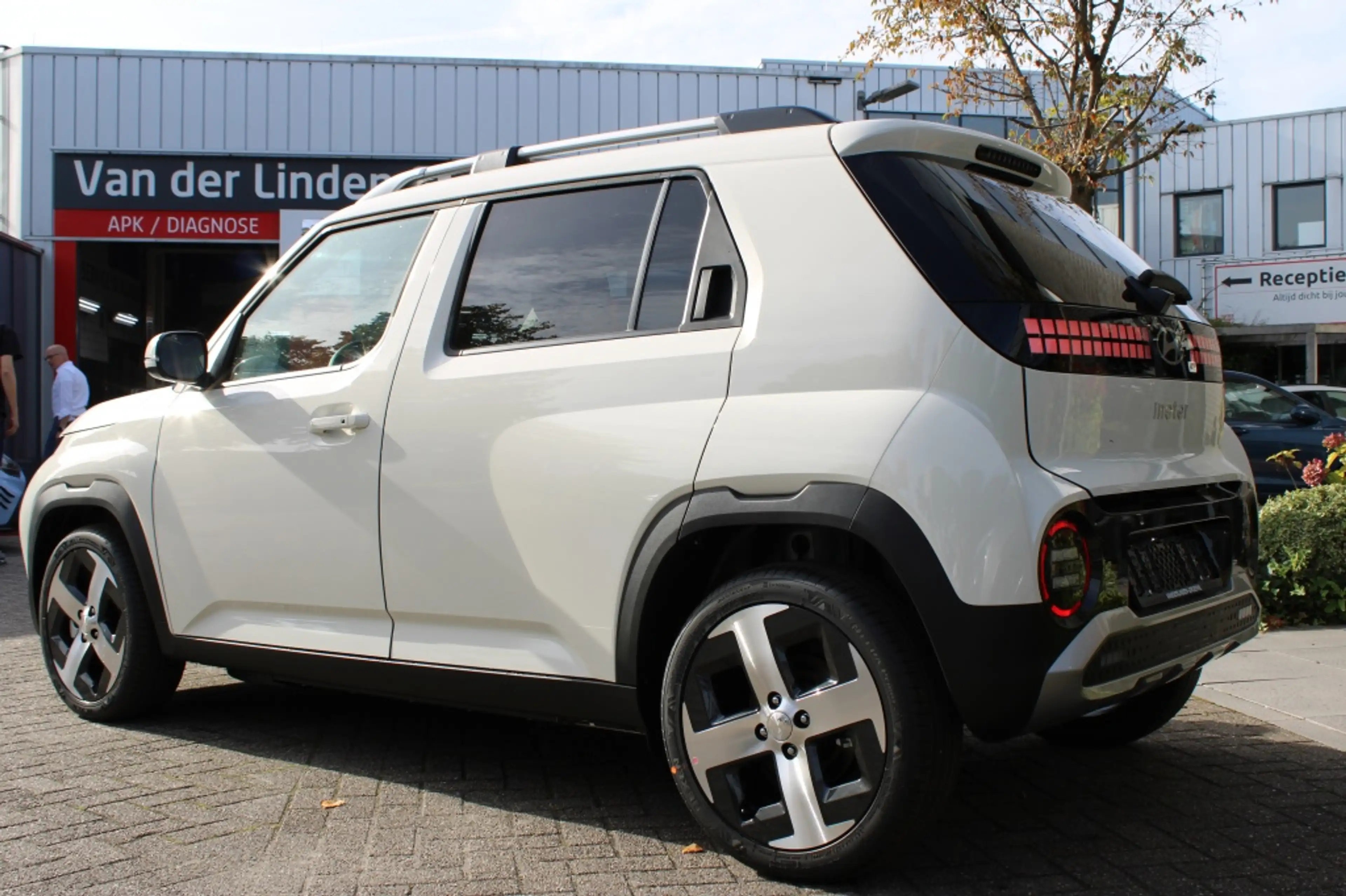 Hyundai Inster Pulse Advanced | 42 kWh | Inclusief € 2.000,- Voor — photo 3