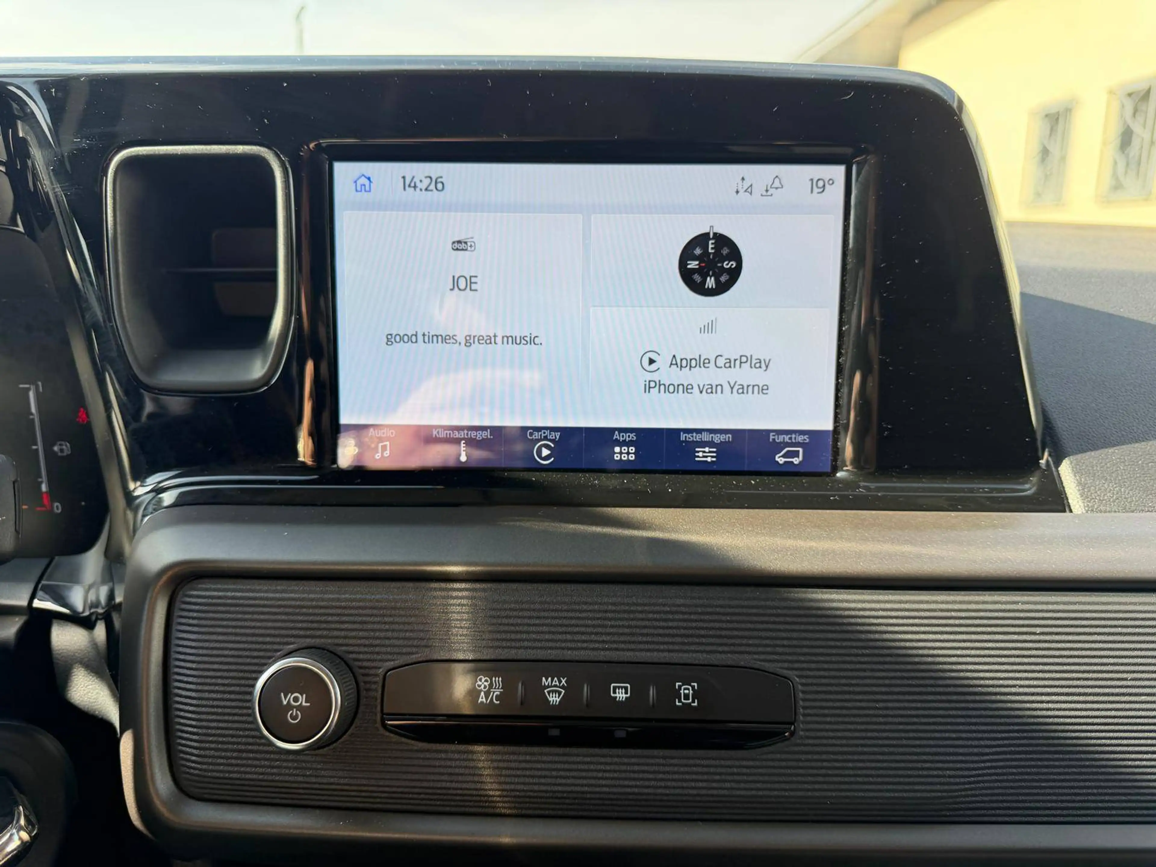 Ford Transit Courier 1.0 BENZ * 125PK * NIEUWSTAAT * 3.000KM!! * LANE * APPLE CARPLAY — photo 15