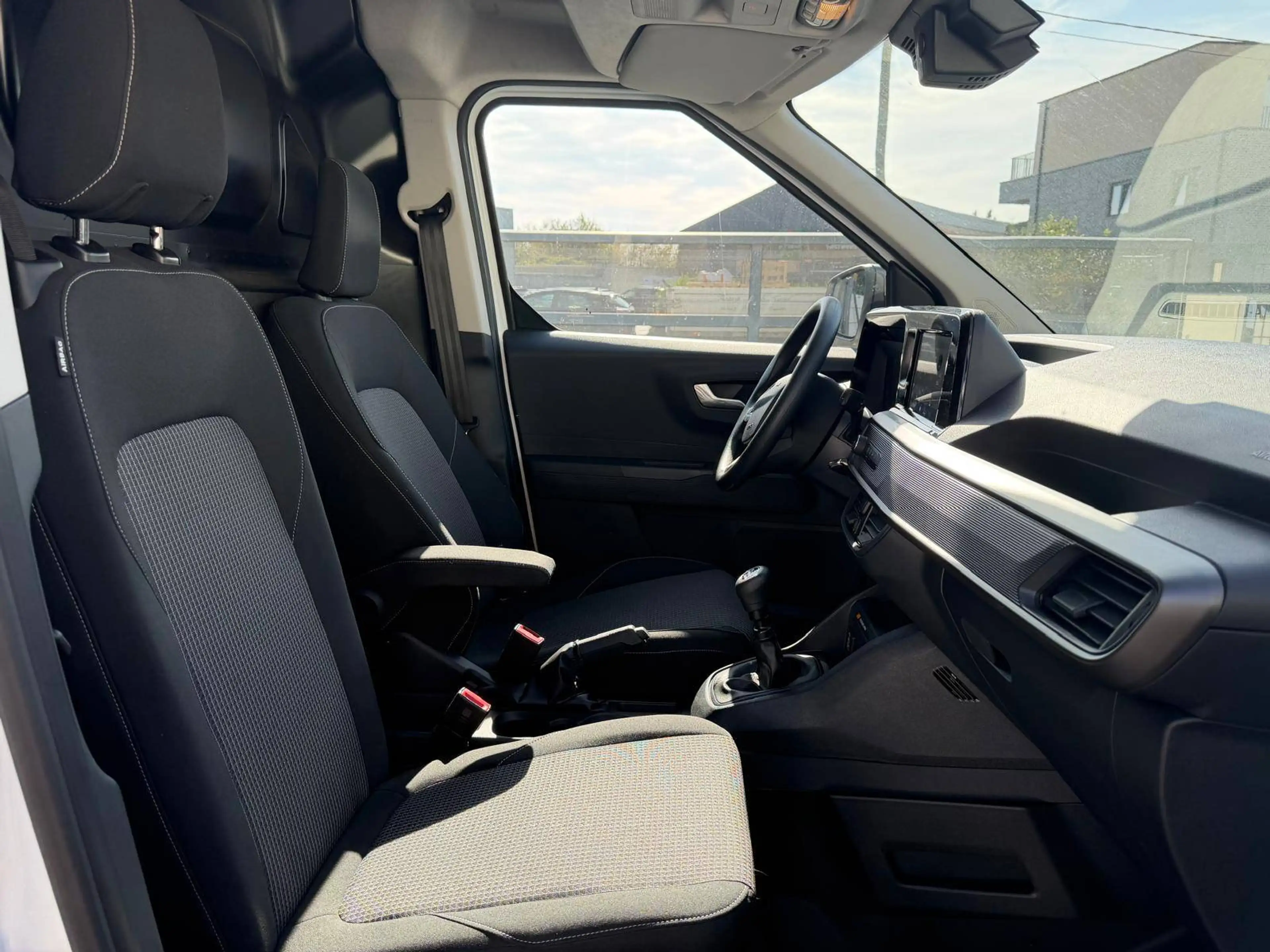 Ford Transit Courier 1.0 BENZ * 125PK * NIEUWSTAAT * 3.000KM!! * LANE * APPLE CARPLAY — photo 11