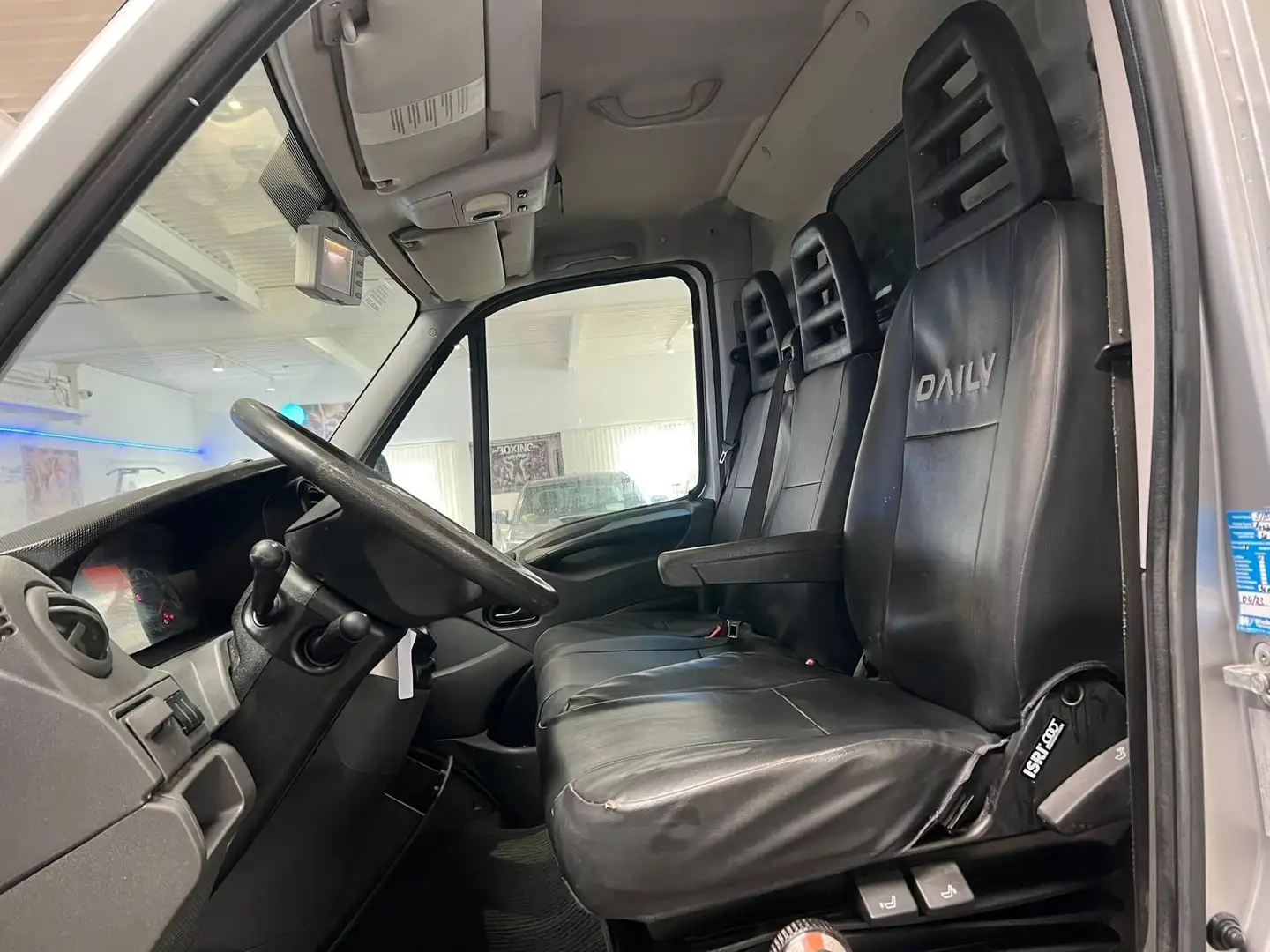 Iveco Daily 3,0 HPI 50c15 *Hoch+Lang*1.Hand*Garantie* srebrna - 2