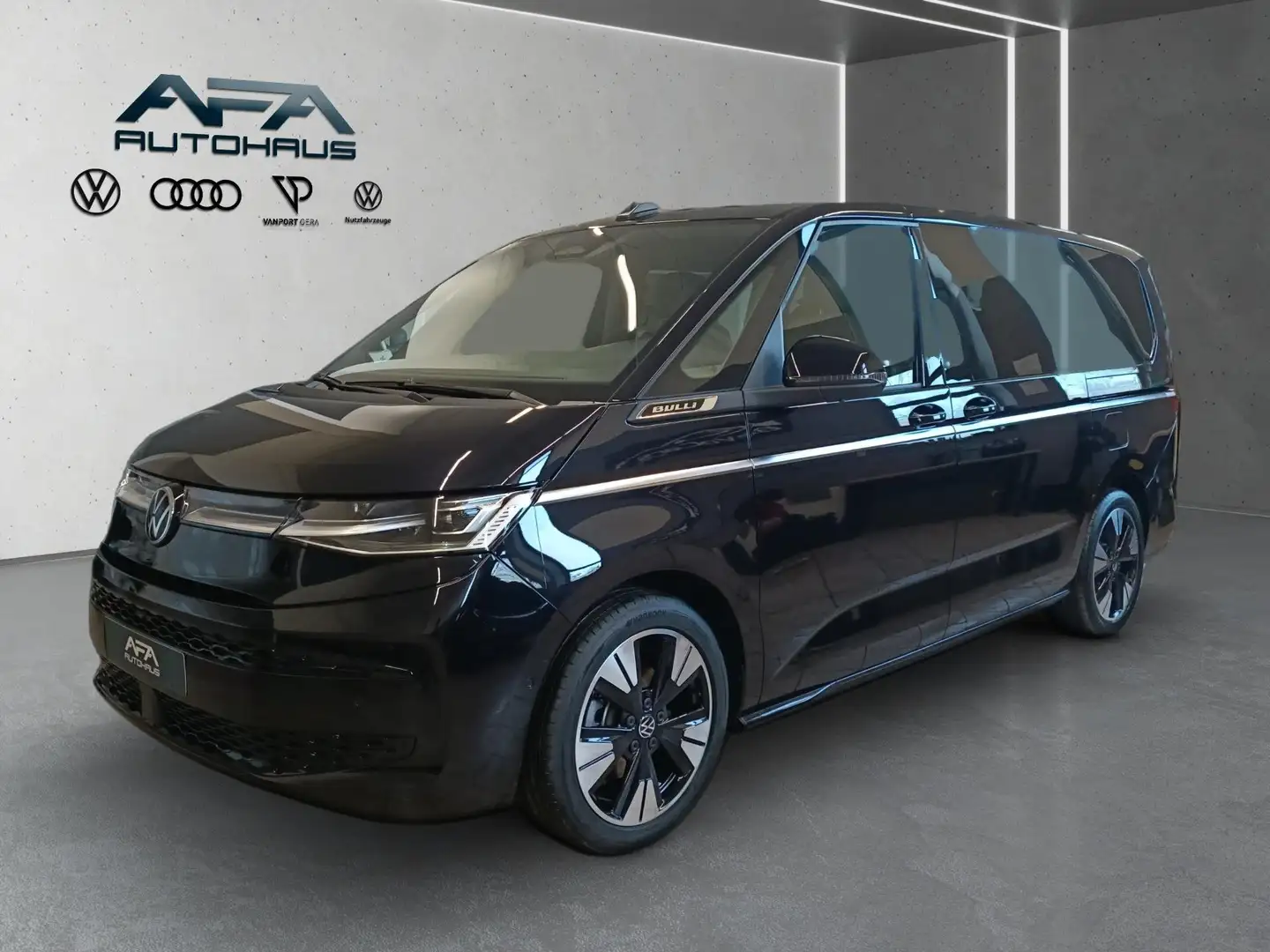 Volkswagen T7 Multivan 2.0TDI Style DSG Nav*AHK*Sthz*Harmann Noir - 2