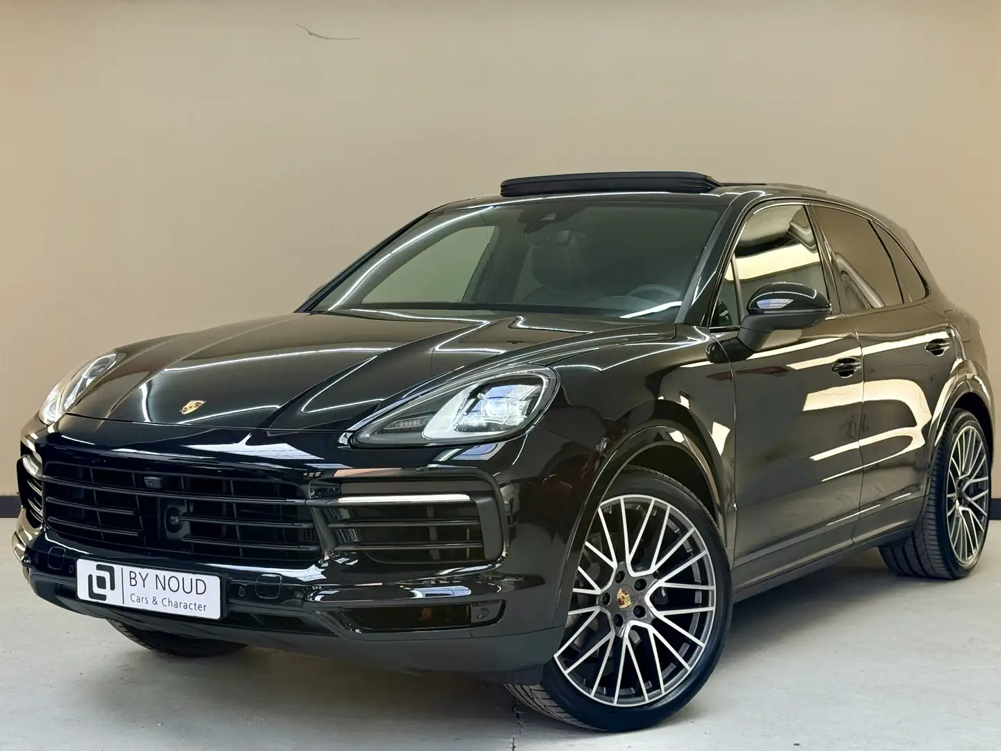 Porsche Cayenne 3.0 E-Hybrid, 463Pk, 2021, 2de eigenaar, Dealer on Schwarz - 1