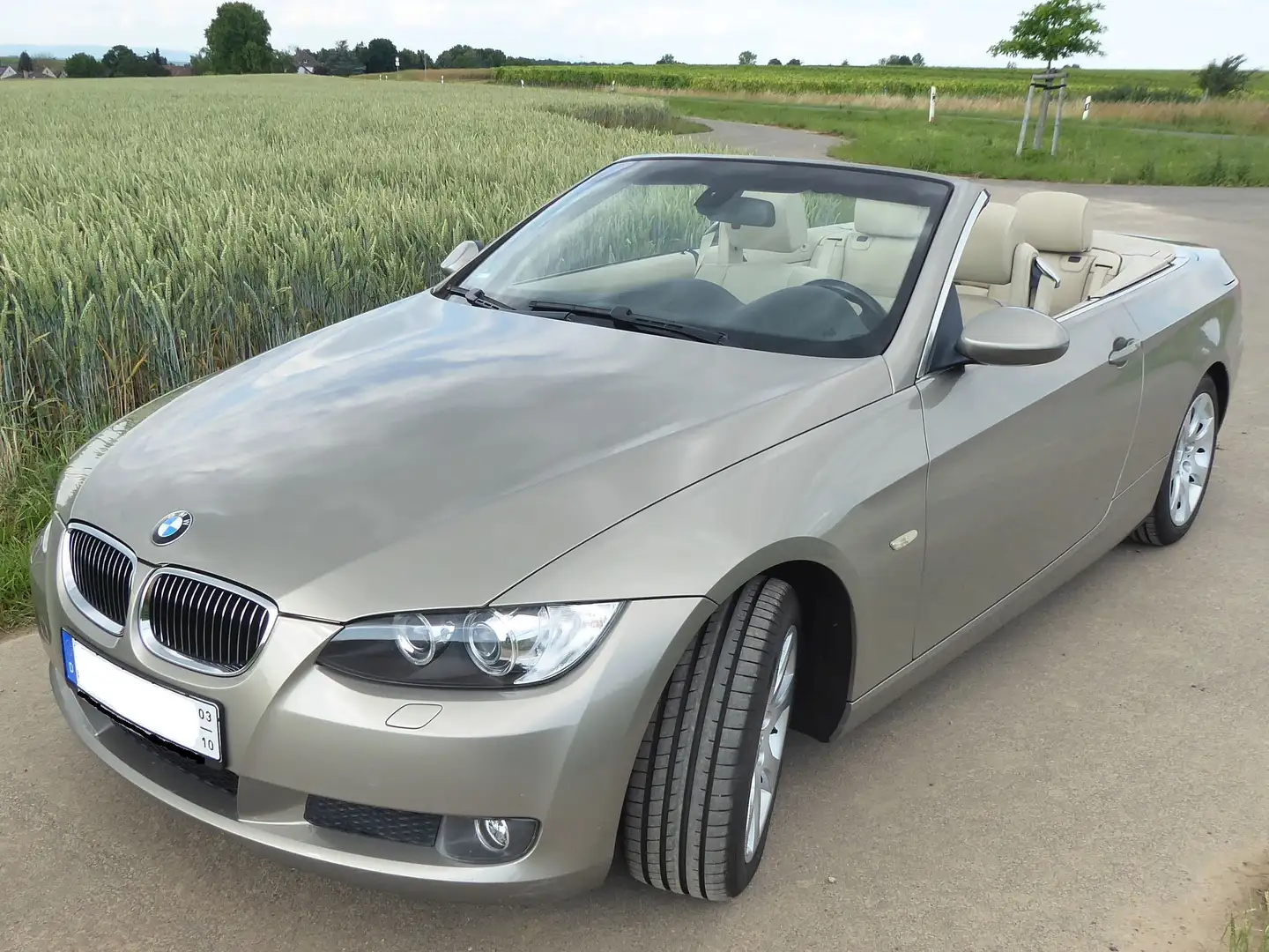 BMW 330 330i Cabrio Beige - 1