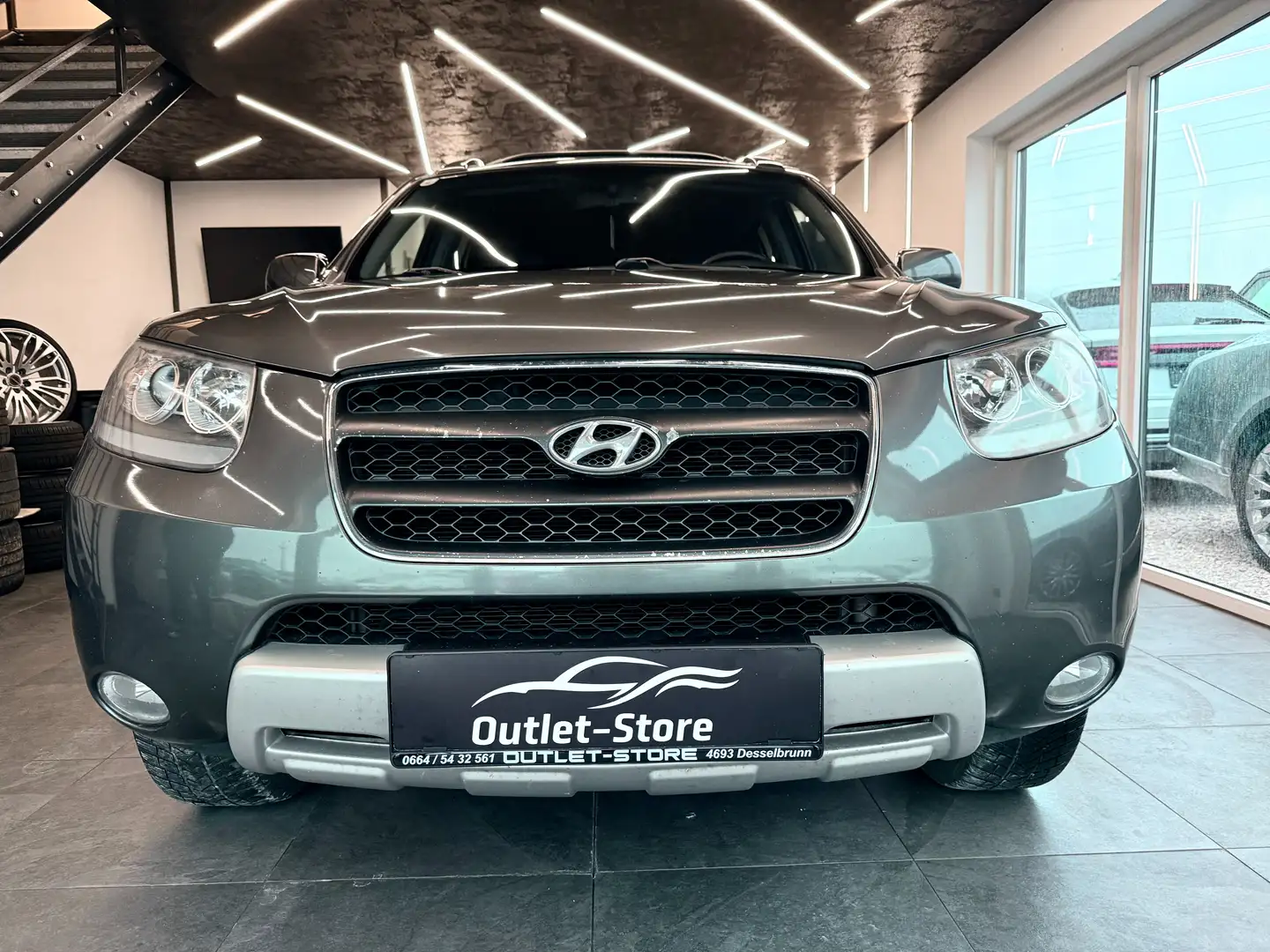 Hyundai SANTA FE 2.2 CRDi*ALLRAD*Leder*SHZ*AHK*EXPORT-Bastler* Grijs - 2