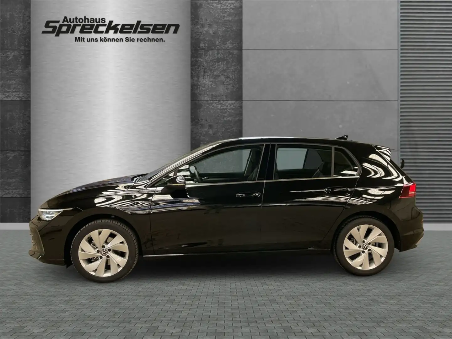 Volkswagen Golf VIII 1.5 eTSI++Style++Aut.++Light Assisit++ Klima Nero - 2