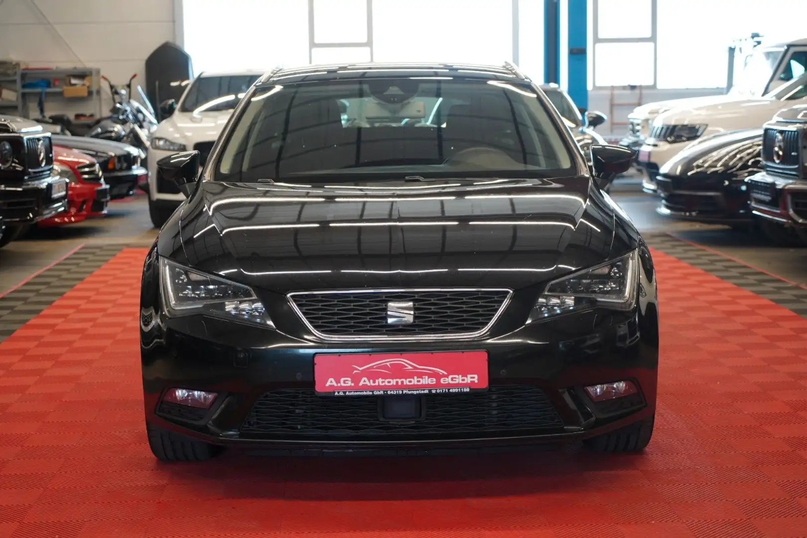 SEAT Leon ST 2.0 TDI Combi Style 2.Hand*Acc*SeatSound Noir - 2