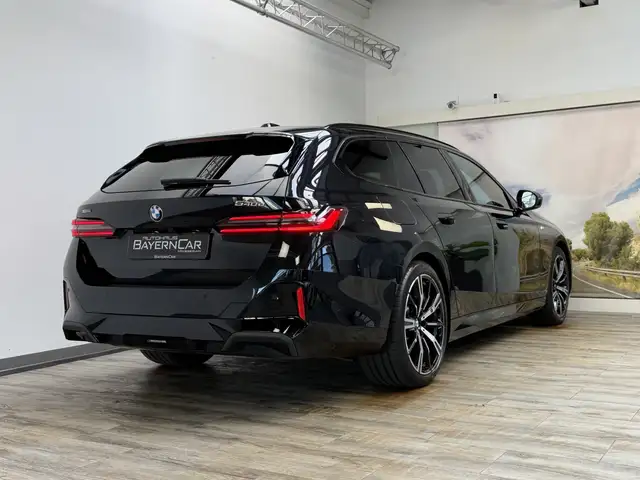 BMW 5 Series view 6