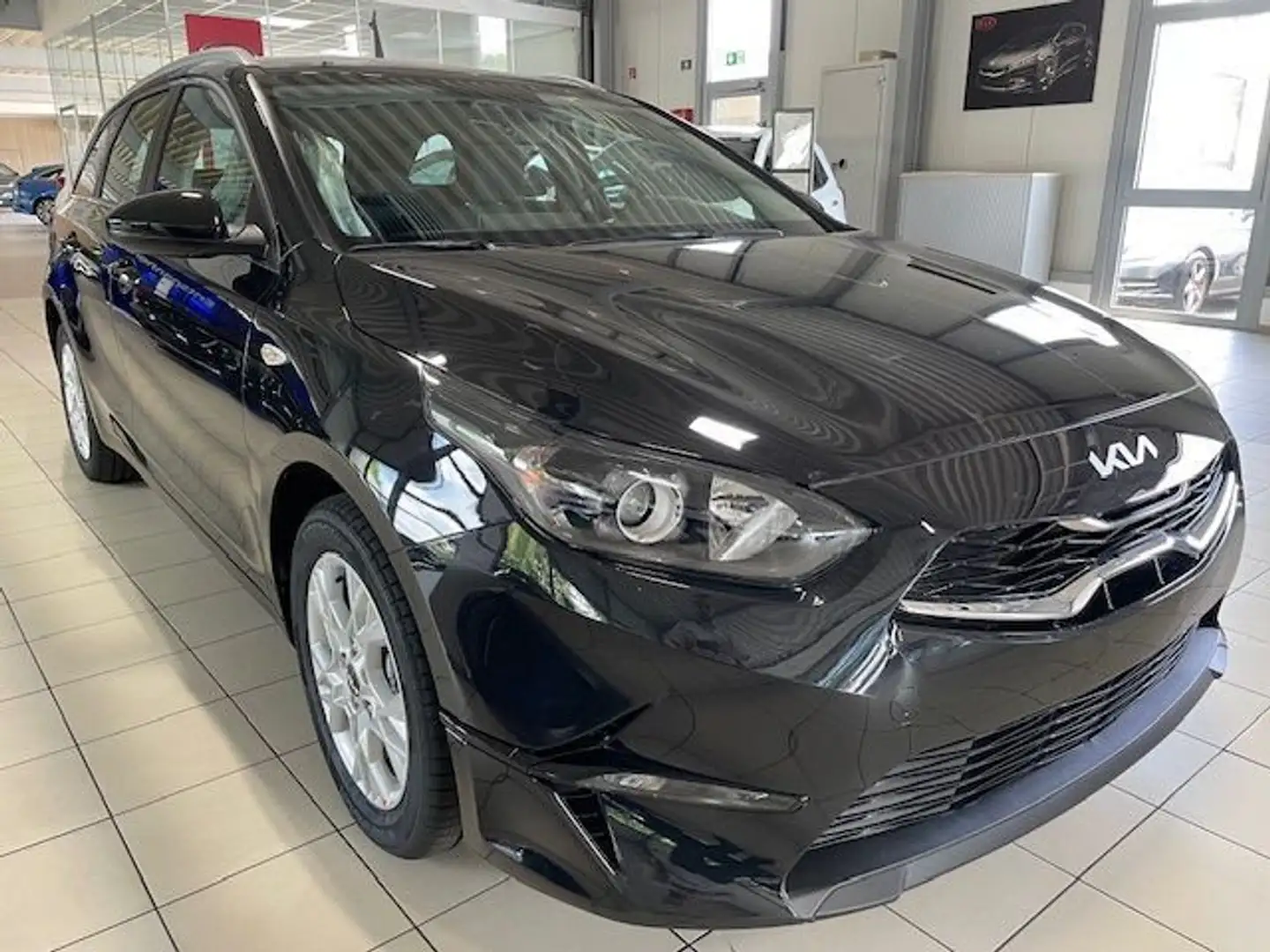 Kia Ceed SW / cee'd SW 1.0 T-GDI 100 OPF Vision (CD) Negro - 1