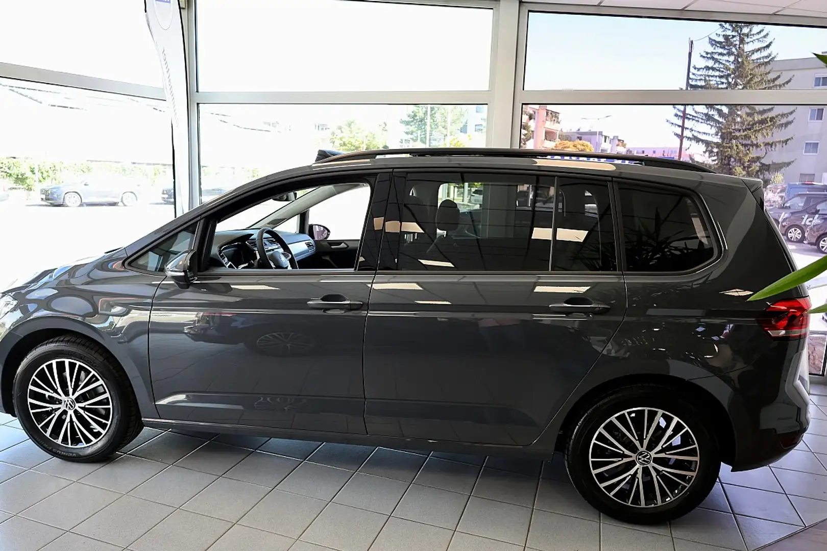 Volkswagen Touran Friends 2,0 TDI DSG 7-sitzer SD Gris - 2