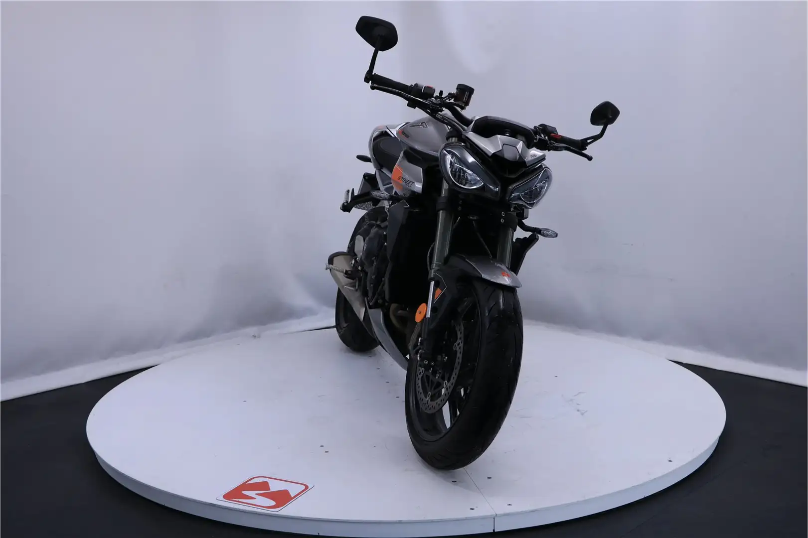 Triumph Street Triple RS - 2