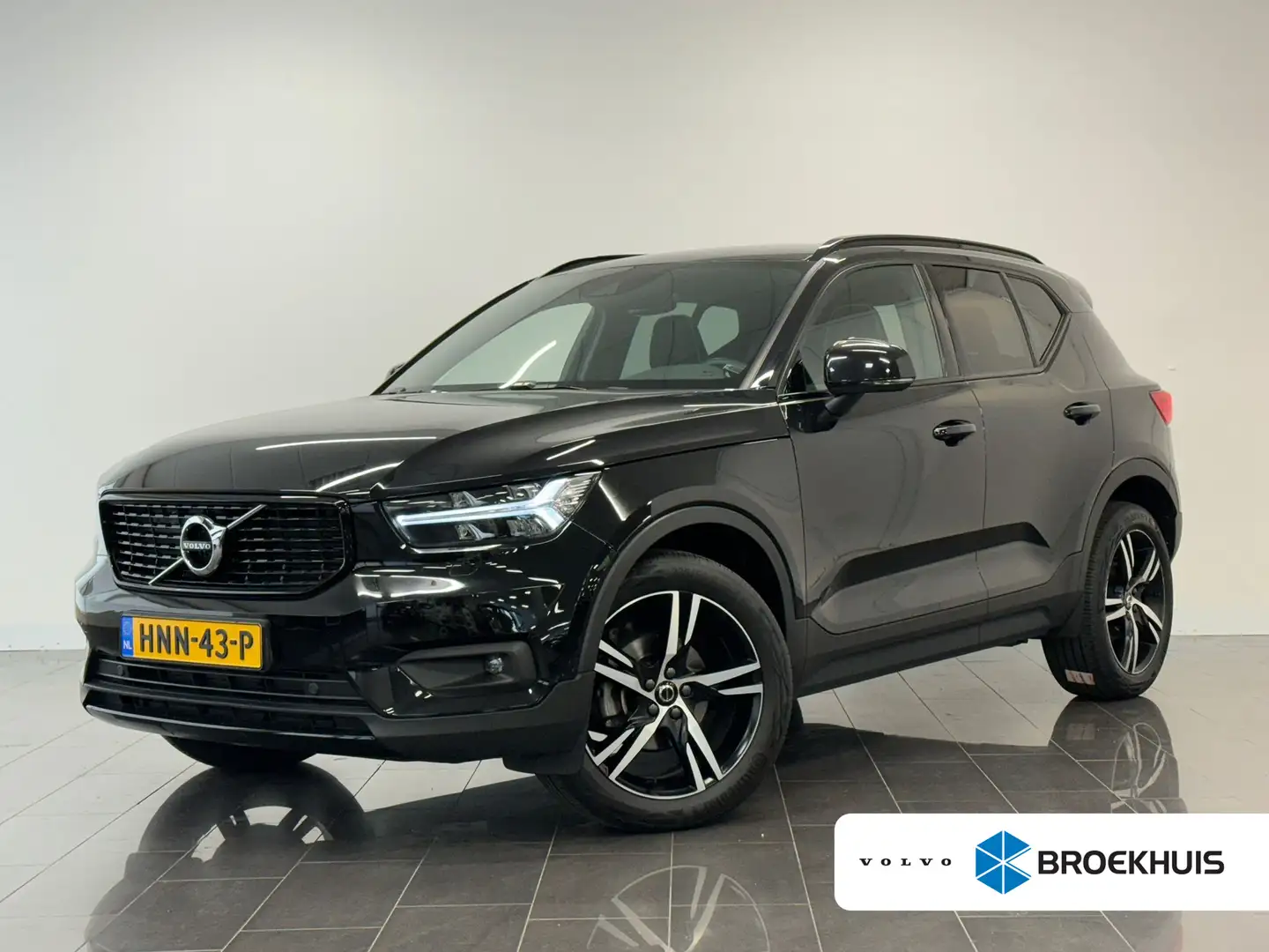 Volvo XC40 T3 R-Design | Achteruitrijcamera | Apple Carplay/A Negro - 1