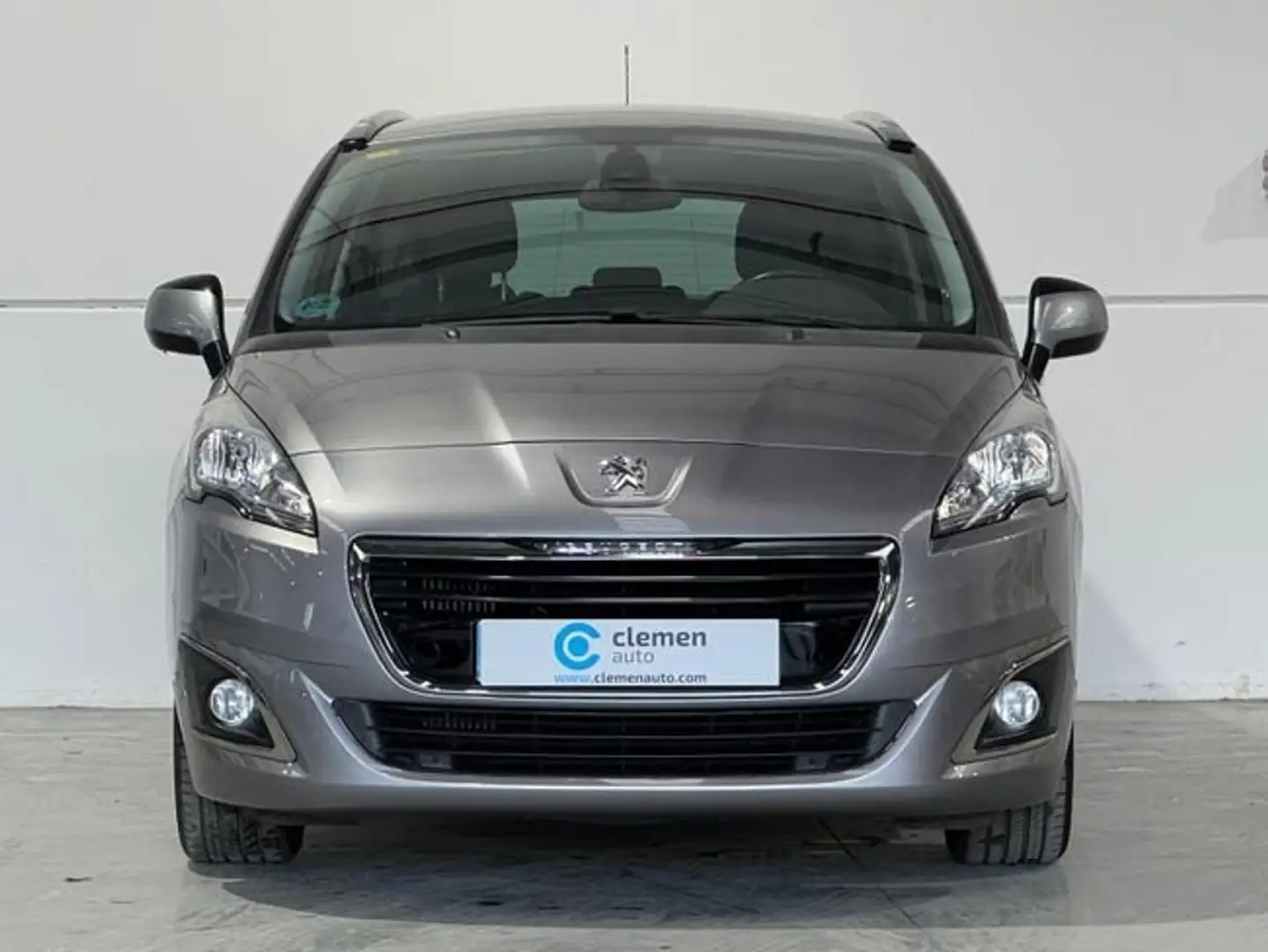 Peugeot 5008 1.6 BlueHDI Allure 7 pl. EAT6 120 Grau - 2
