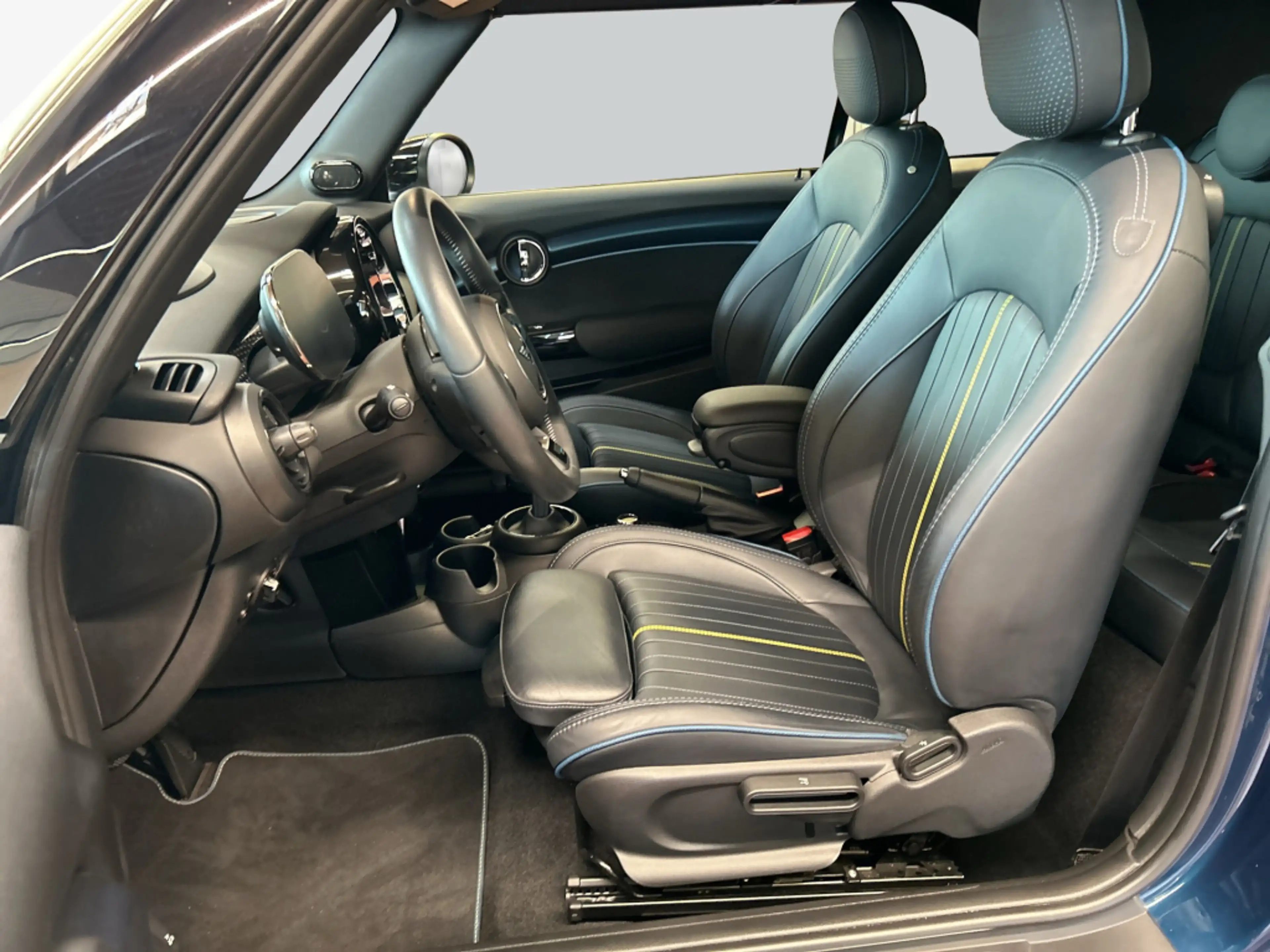 MINI Cooper Cabrio Cooper Cabrio Aut. MINI Sidewalk Edt. LED HeadUp N — photo 11