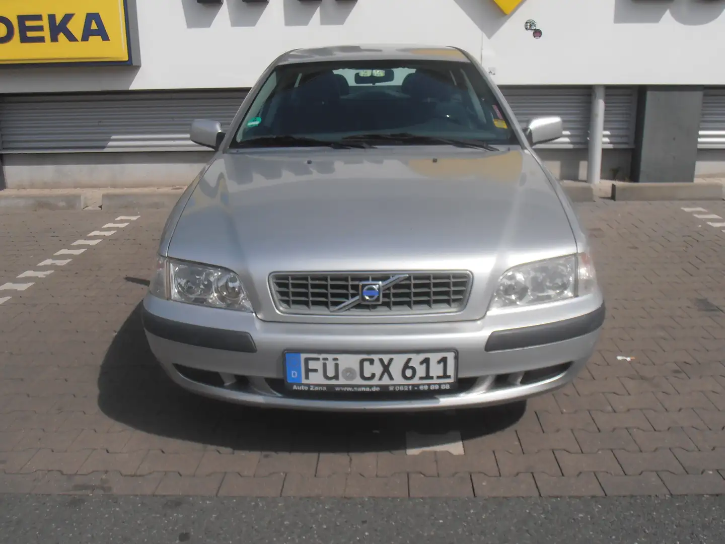 Volvo V40 V40 1.8 Classic Limited Edition srebrna - 1