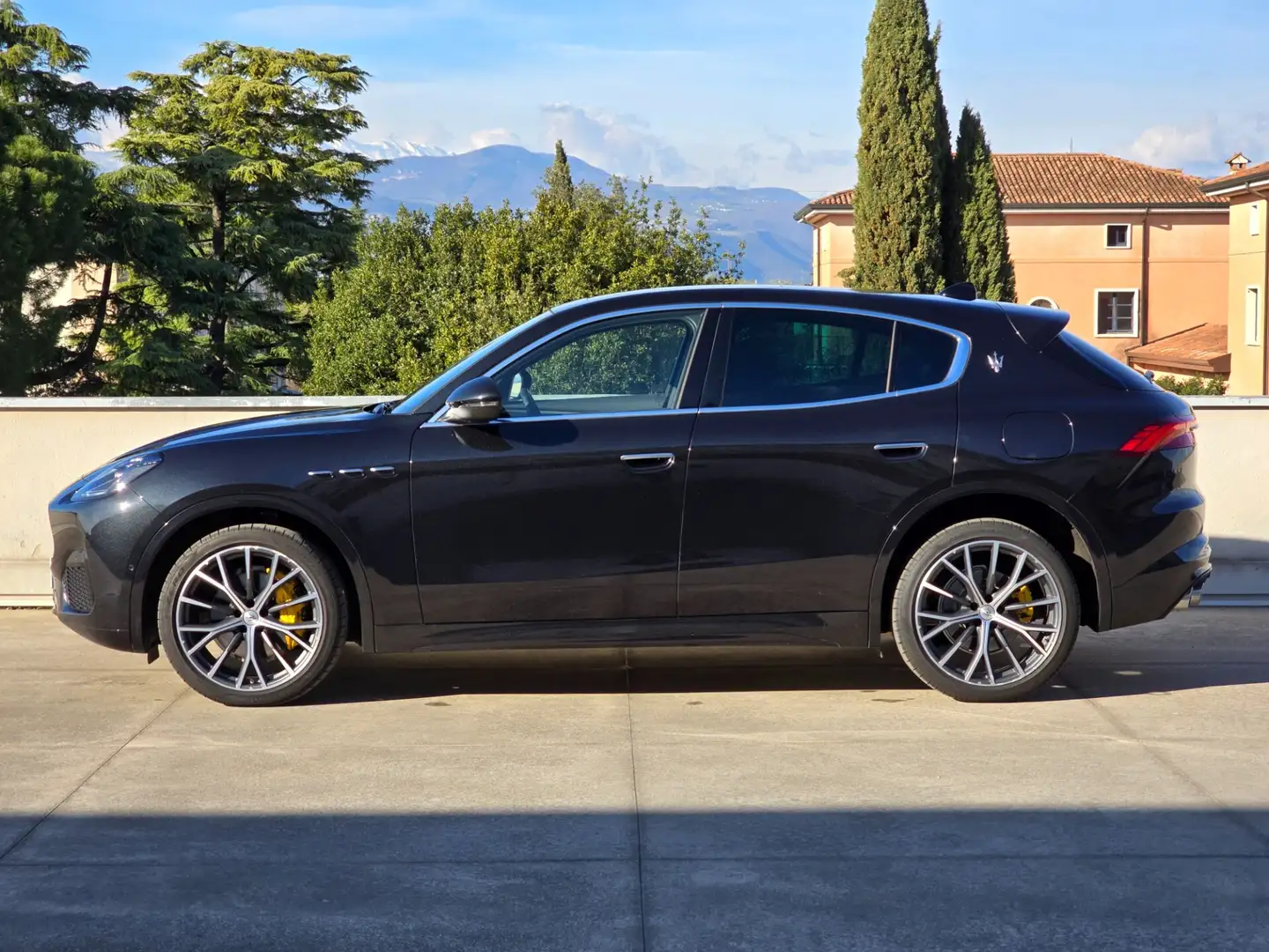 Maserati Grecale MHEV 300 CV AWD GT Negro - 2