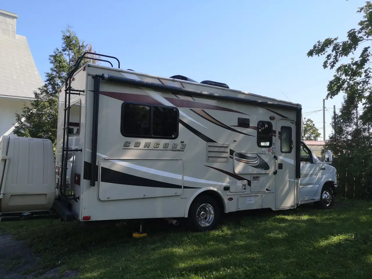 2014 Ford E-350 Super Duty
