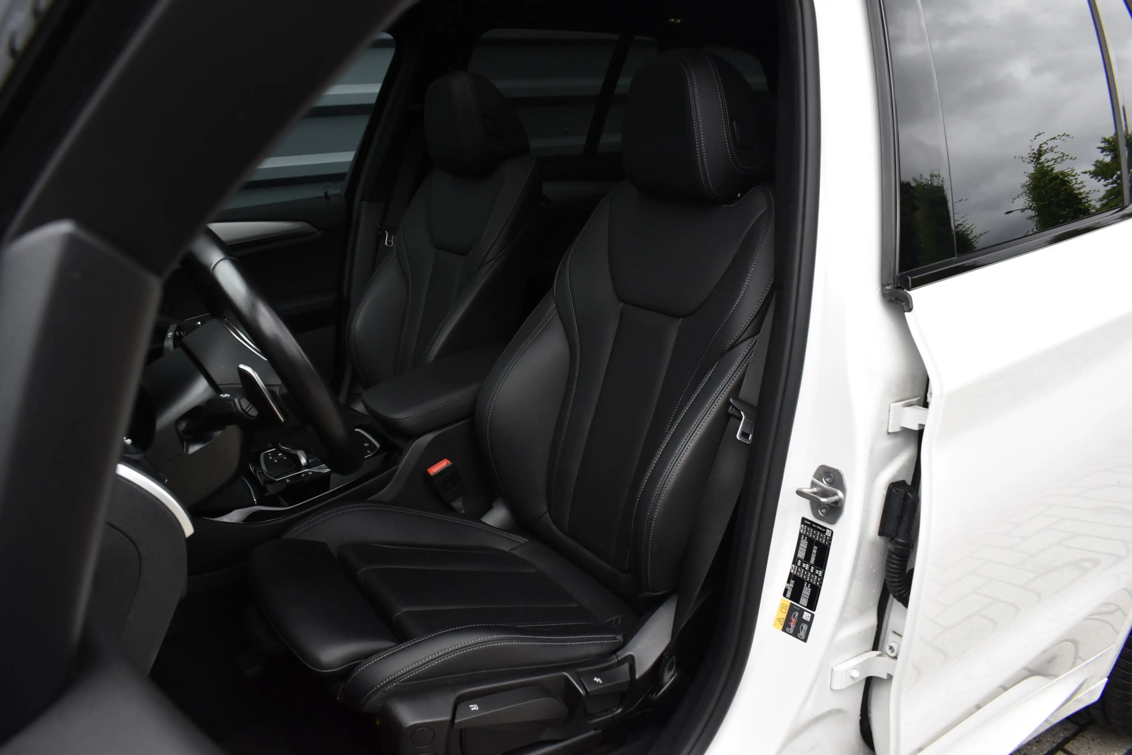 BMW X3 xDrive30e M Sport | Pano | 21'' Wielen | Camera | — photo 6