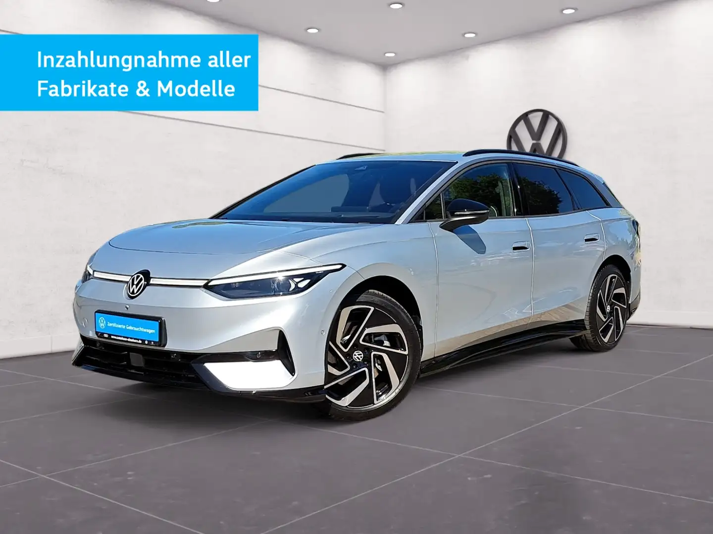 Volkswagen ID.7 Tourer Pro AHK NAV 20" DCC WÄRMEPU 4xKAM MATRIX H Silber - 2