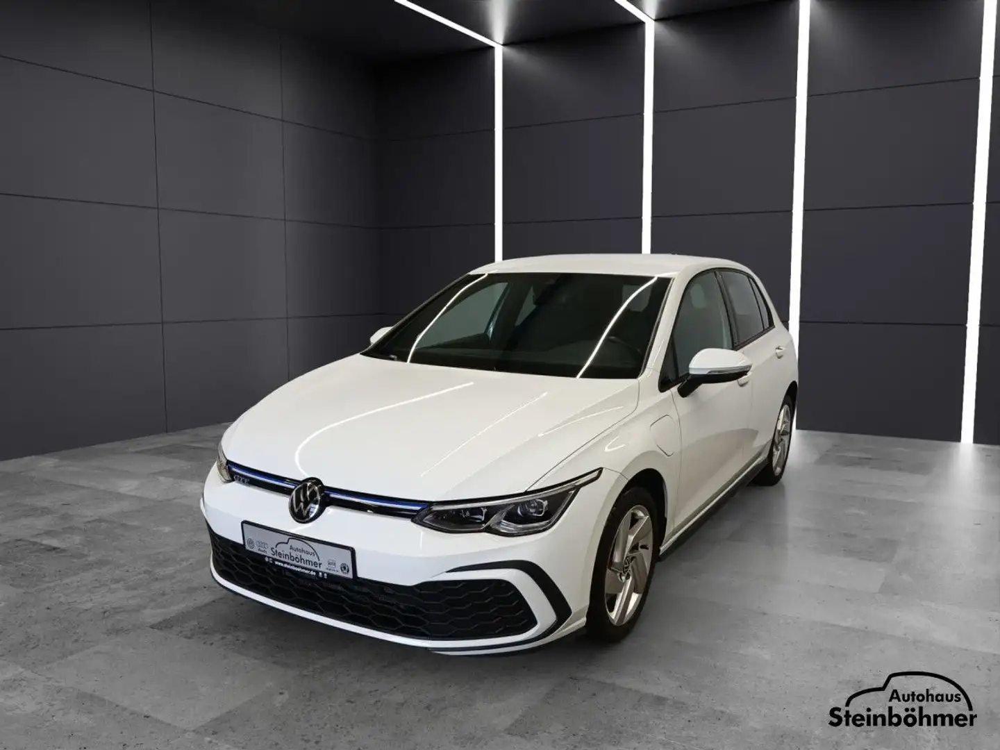 Volkswagen Golf GTE 1.4TSI DSG LED Plus NAV AppCon Sportpaket Wit - 1