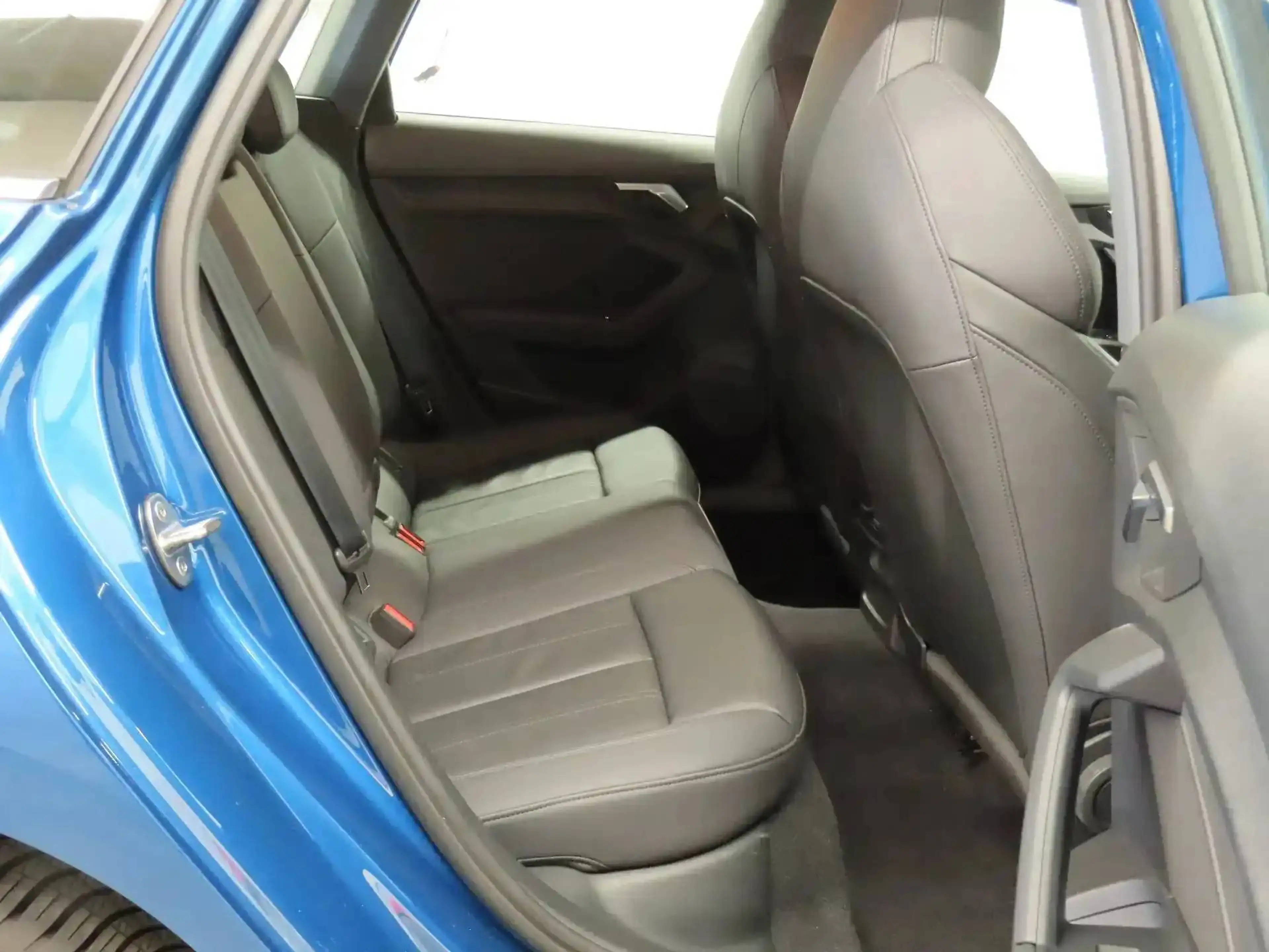 Audi A3 30TFSI Sportback Stronic *CUIR SPORT-LED-VIRTUAL* — photo 8