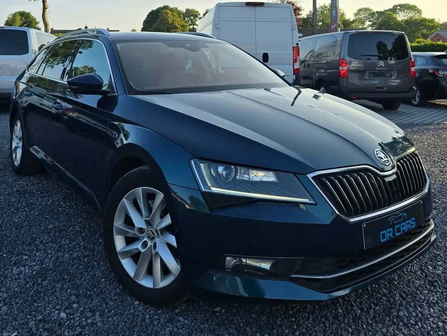 Skoda Superb Skoda superb-style-1.6TDI-120pk/Leder-Navi/Camera Blu/Azzurro - 2