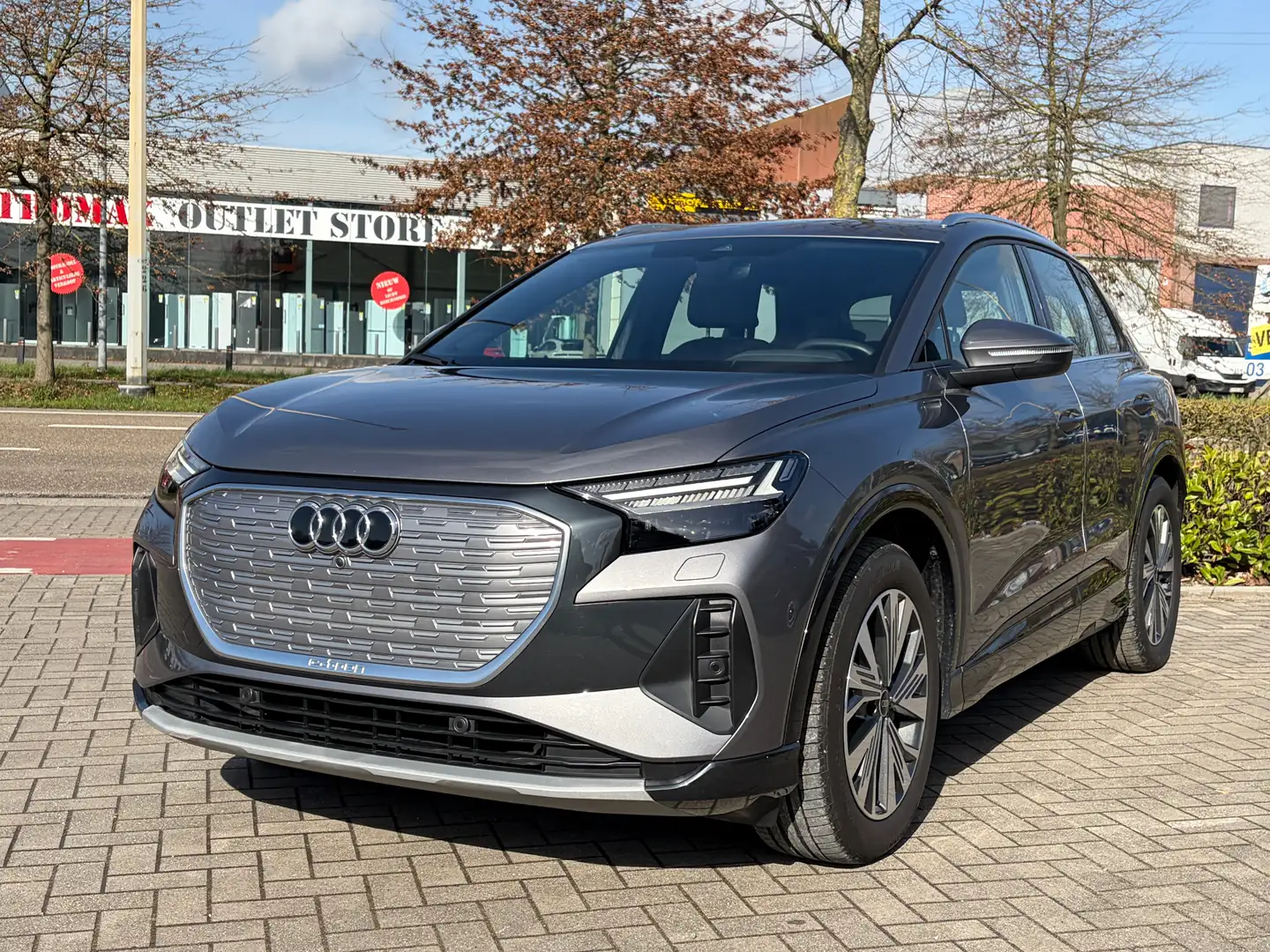 Audi Q4 e-tron Q4 e-Tron 45 Quattro, Fabrieksgarantie Grau - 2