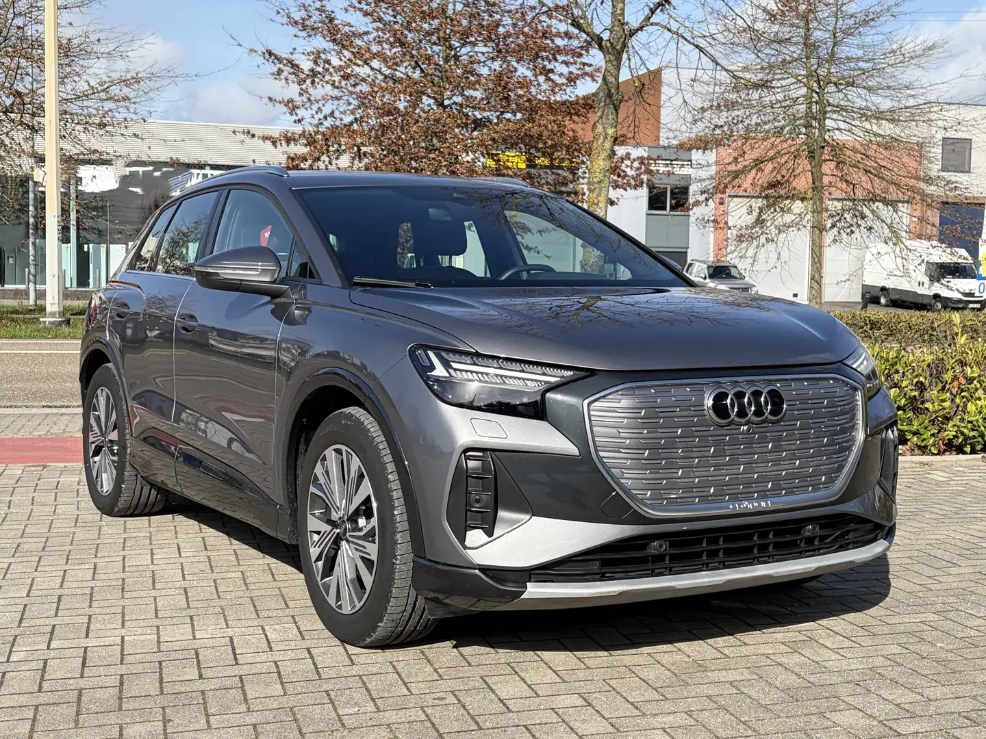 Audi Q4 e-tron Q4 e-Tron 45 Quattro, Fabrieksgarantie Grau - 1