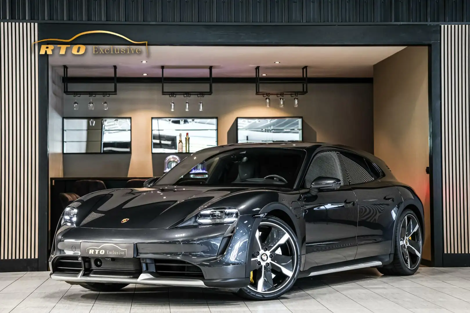 Porsche Taycan Cross Turismo Turbo 93 kWh|ceramic|Approved|21 Grau - 1
