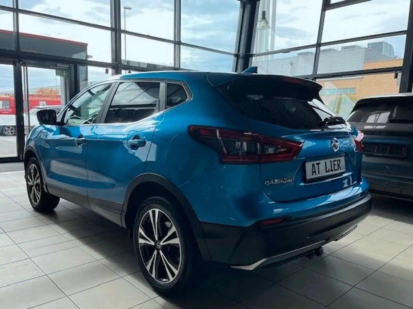 Nissan Qashqai 1.2 N-Connecta LED NAVI 360° VISIA Bleu - 2