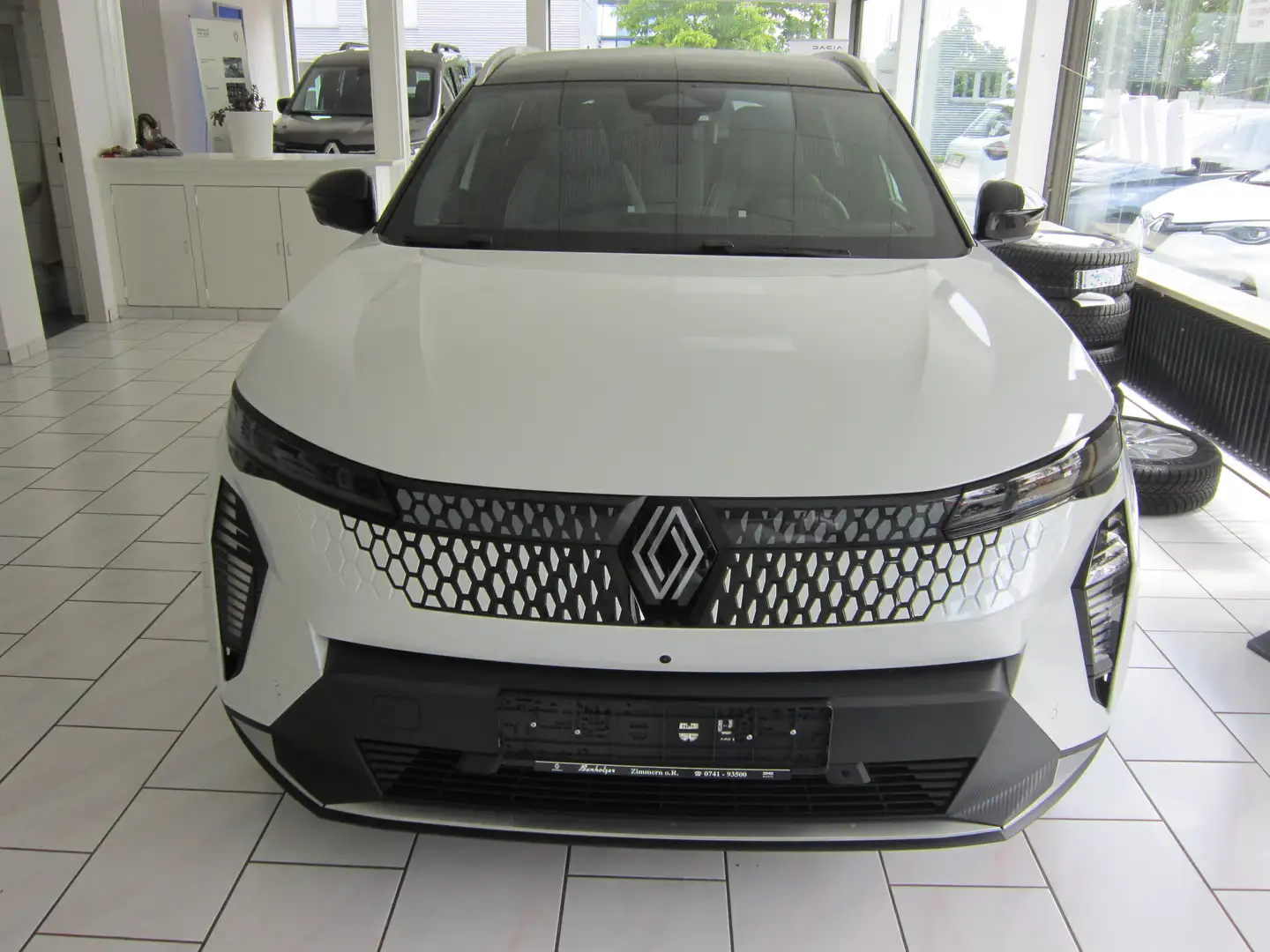 Renault Scenic E-Tech 220 Long Range Iconic, Panoramaglasdach, Weiß - 2