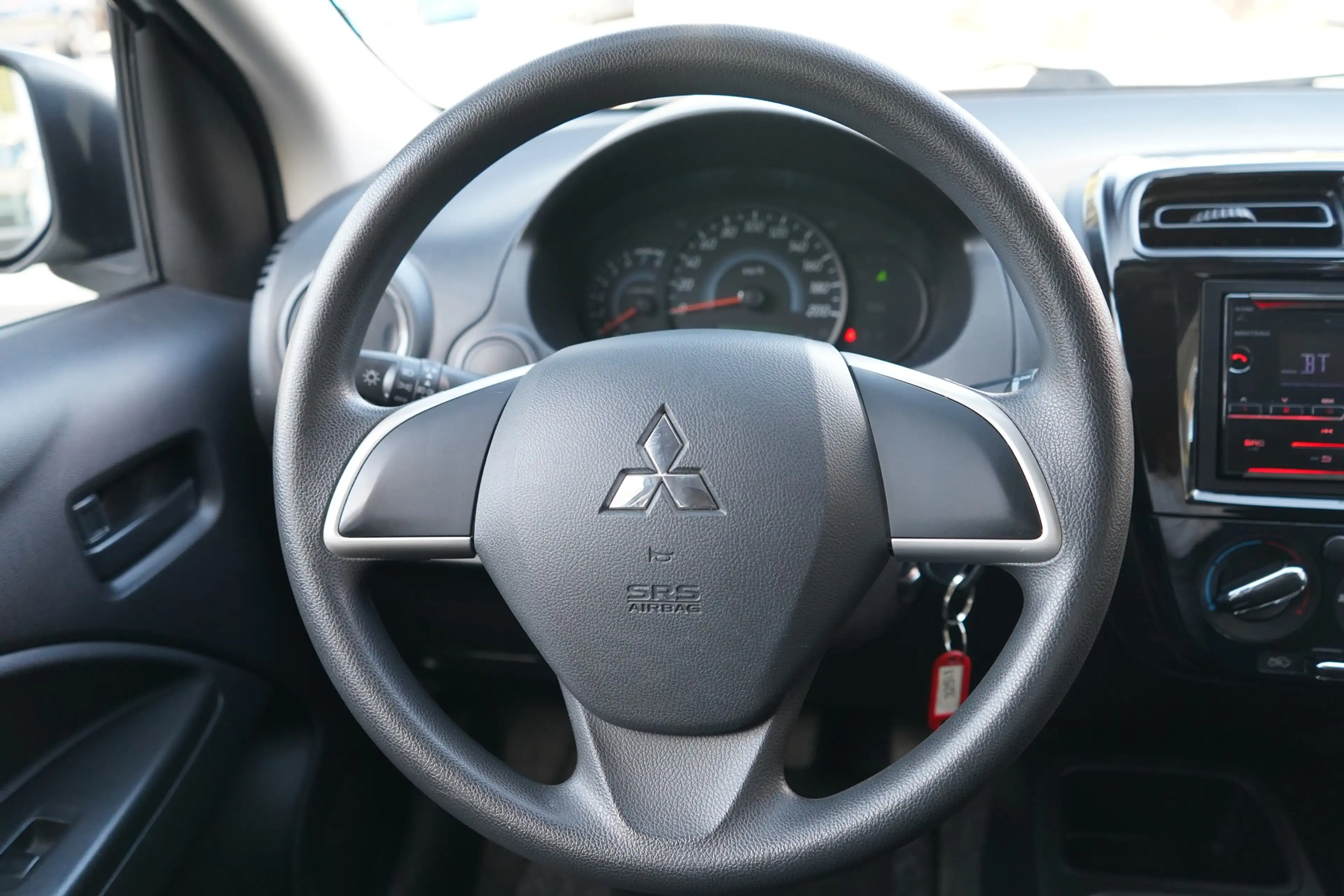 Mitsubishi Space Star 1.0 Active PDC Freisprechanlage AUX — photo 11