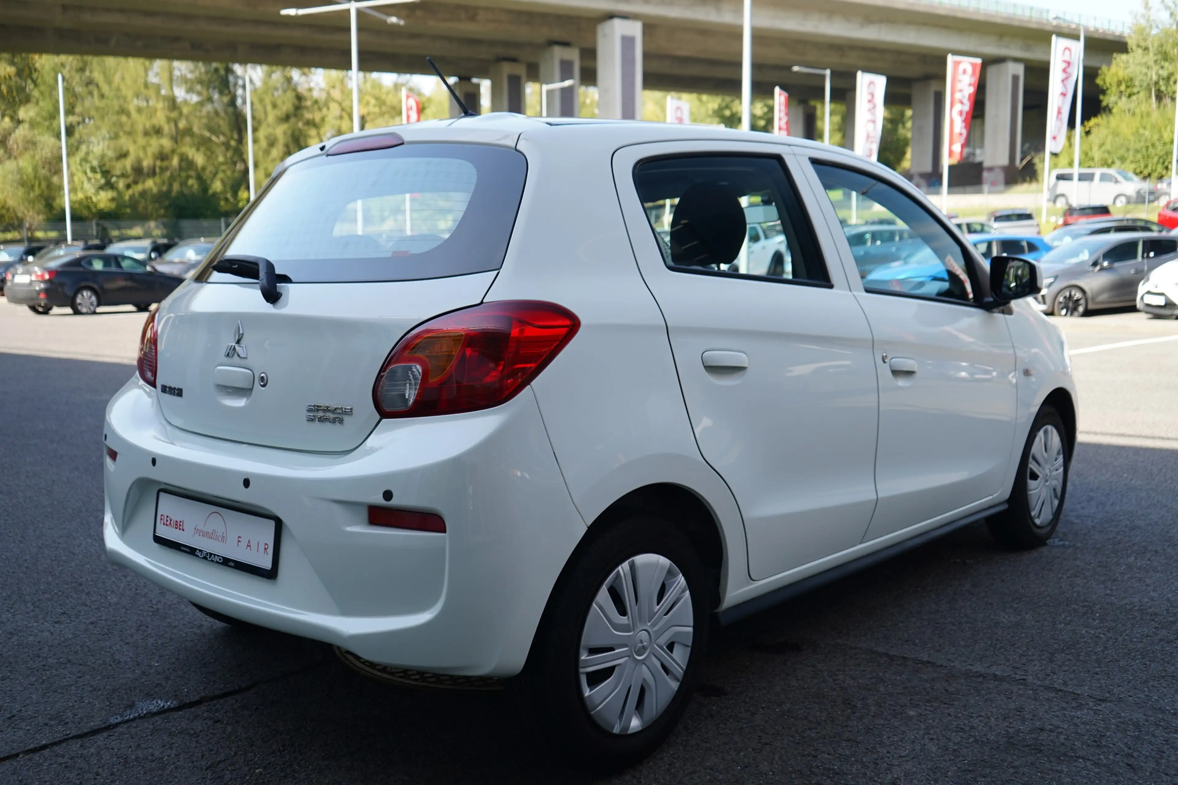 Mitsubishi Space Star 1.0 Active PDC Freisprechanlage AUX — photo 6