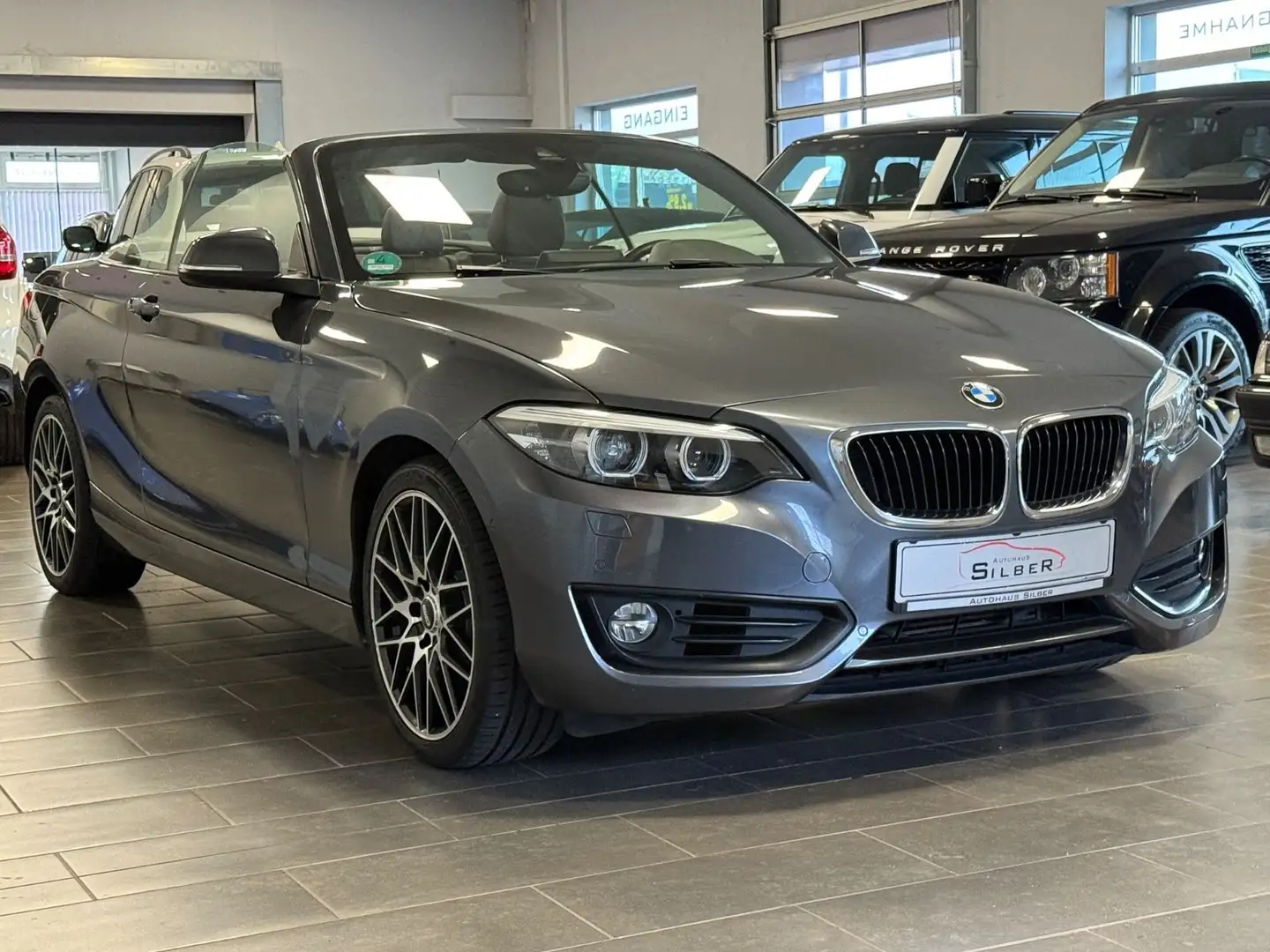 BMW 218 i Advantage Keyless/LED/Vollleder/Harman Grijs - 2