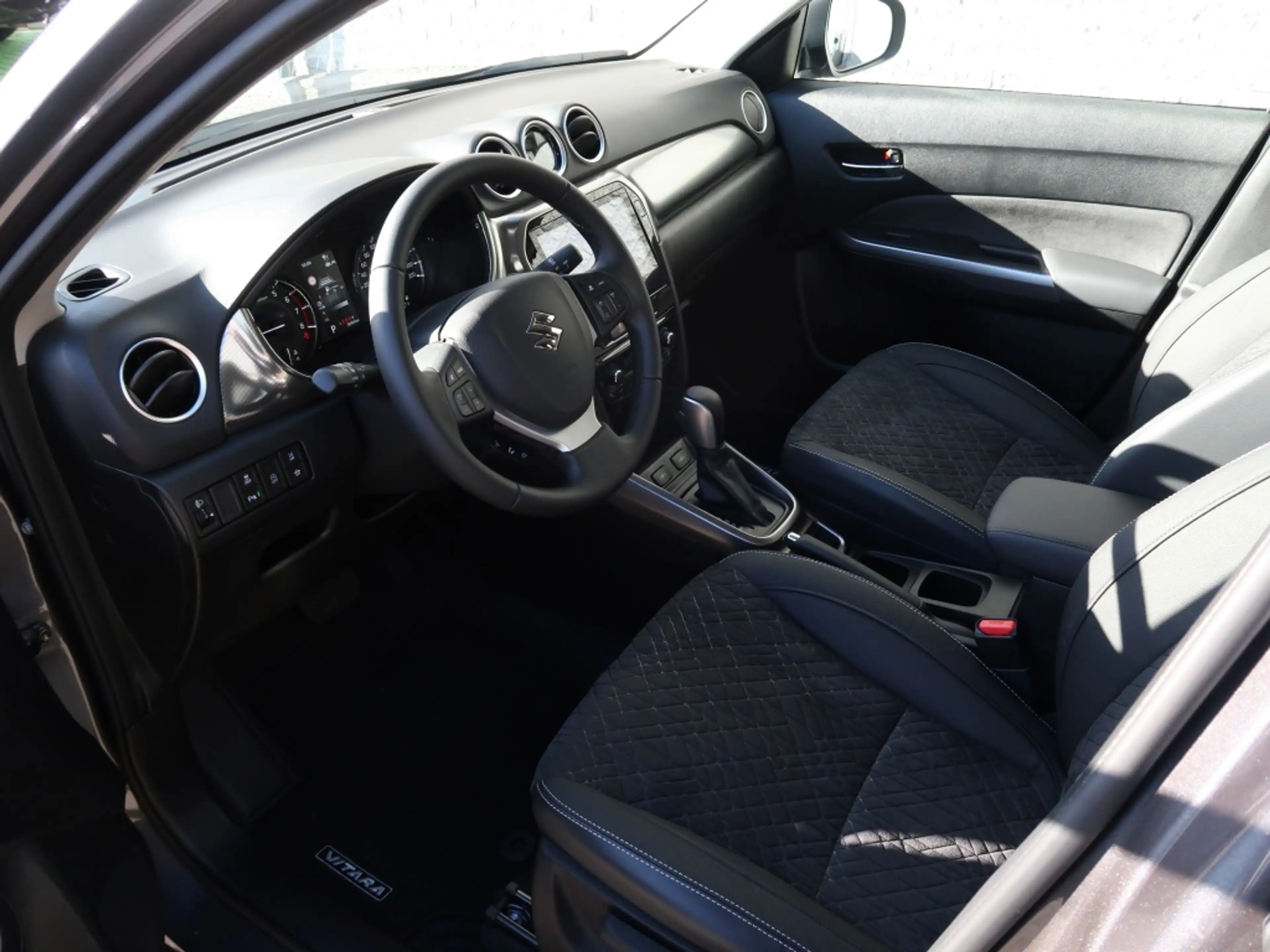 Suzuki Vitara 1.4 Boosterjet Style Smart Hybrid | Navigatie | Ca — photo 8