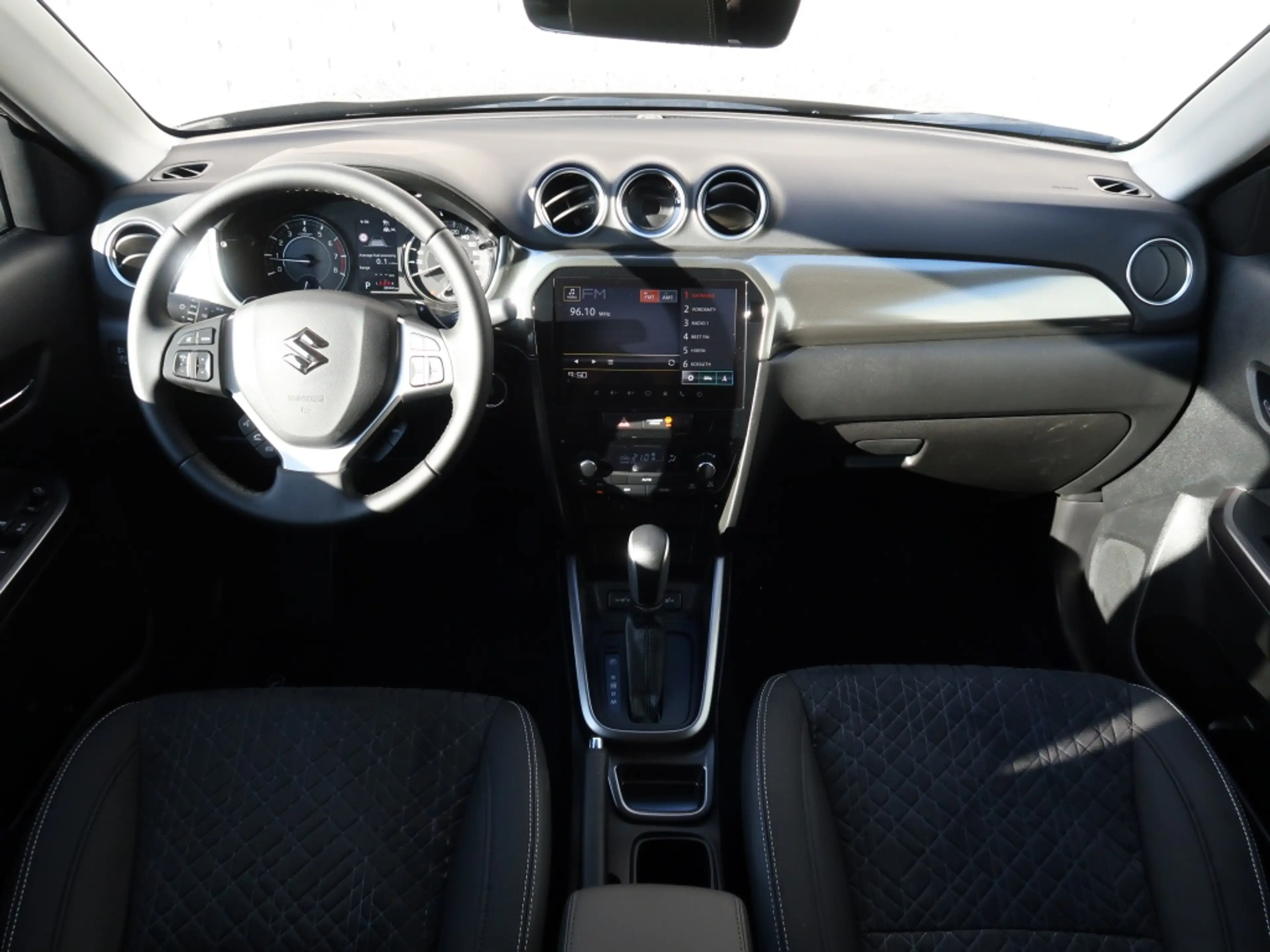 Suzuki Vitara 1.4 Boosterjet Style Smart Hybrid | Navigatie | Ca — photo 9