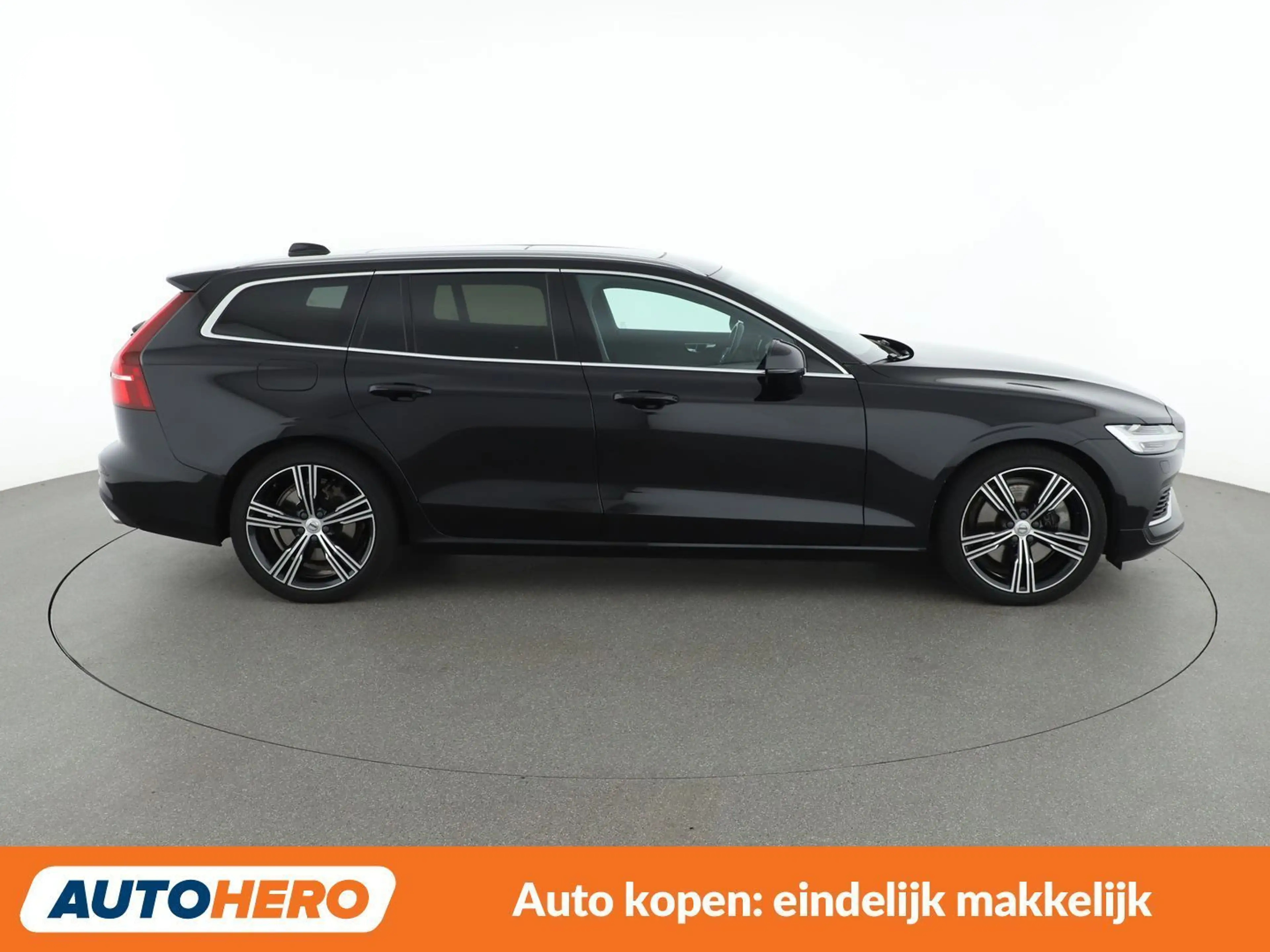 Volvo V60 2.0 T8 Plug-in Hybrid Inscription AWD — photo 8