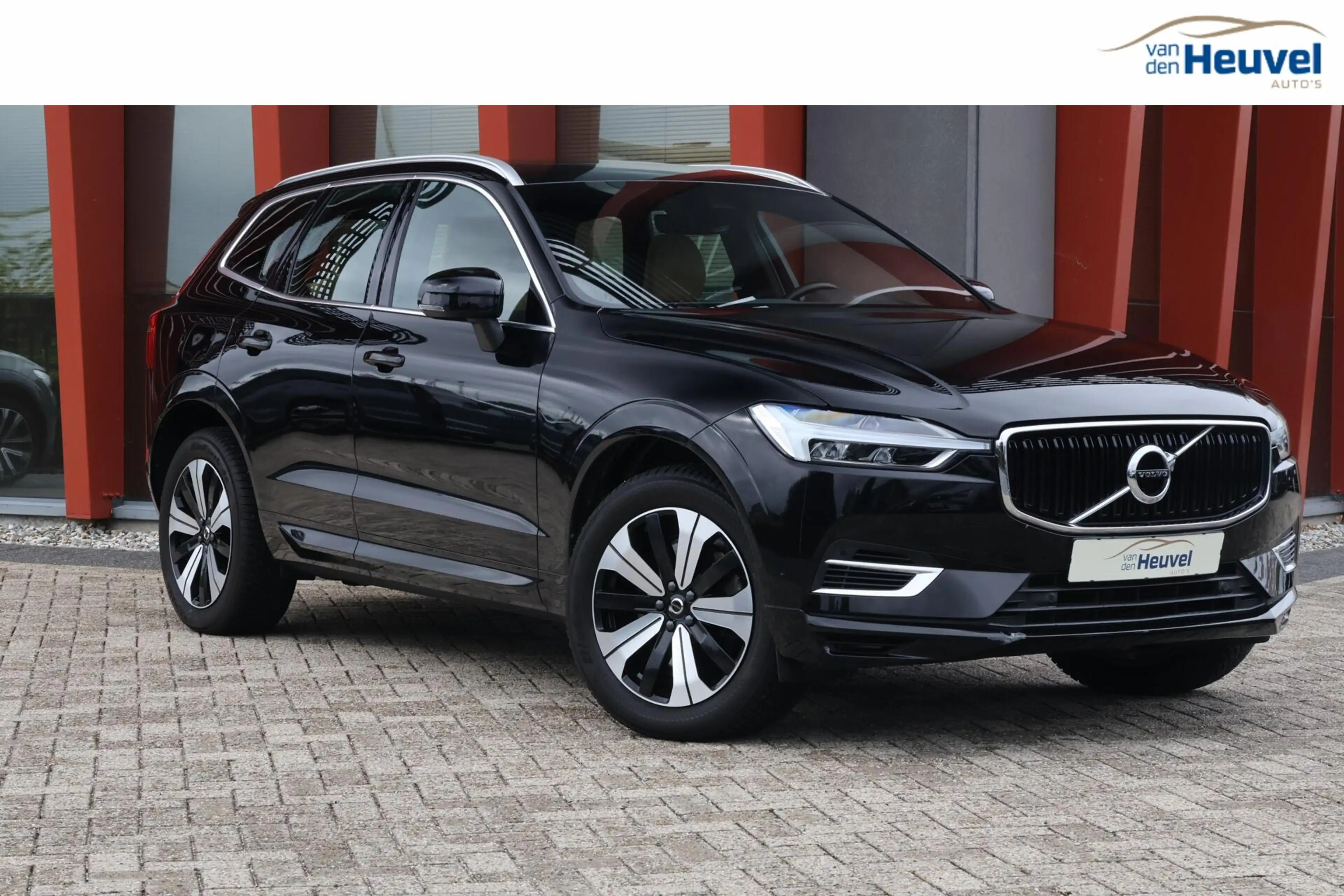 Volvo XC60 T8 Recharge AWD Momentum | Leder | Panoramadak | P