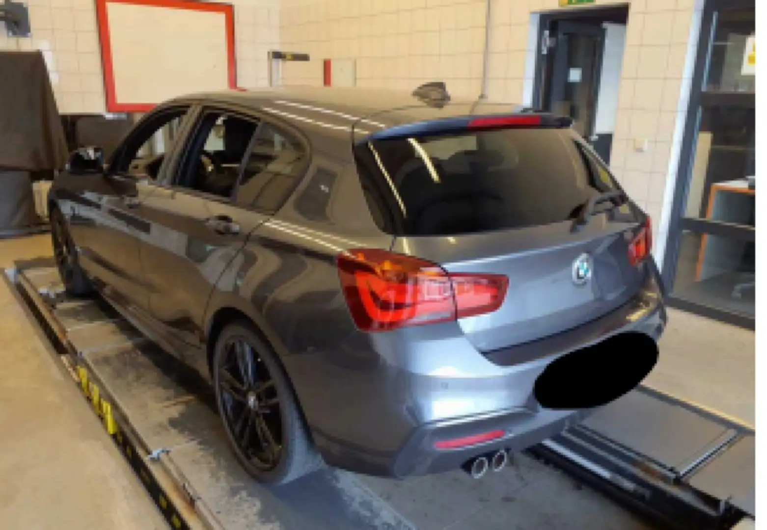 BMW 120 i Edition M Sport Auto*LED*Navi*PDC*ZVF*MFL*I Gris - 2