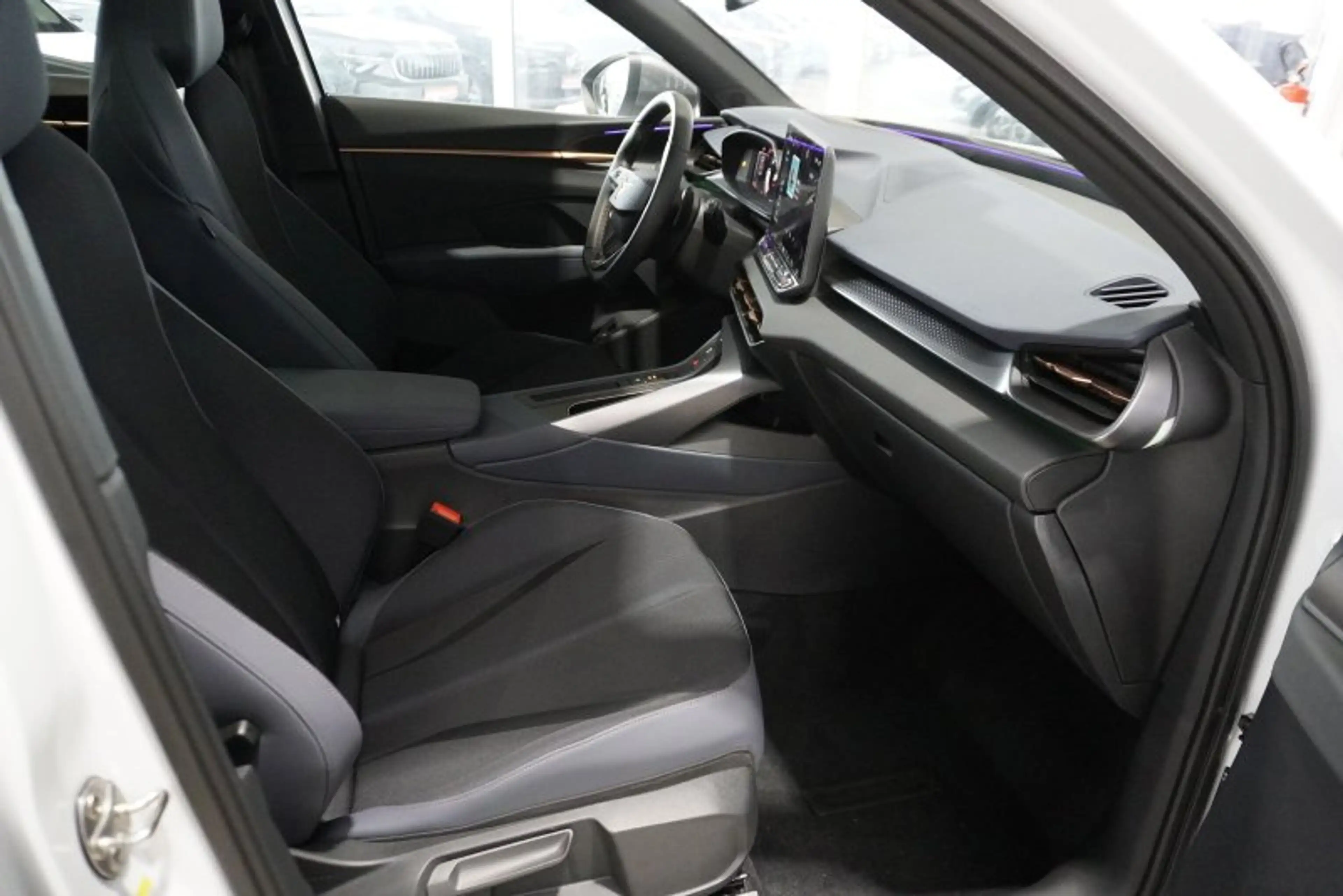 CUPRA Terramar VZ 2,0TSI 265PS 5*J.Gar/AHK/Pano/Matrix      ** — photo 13
