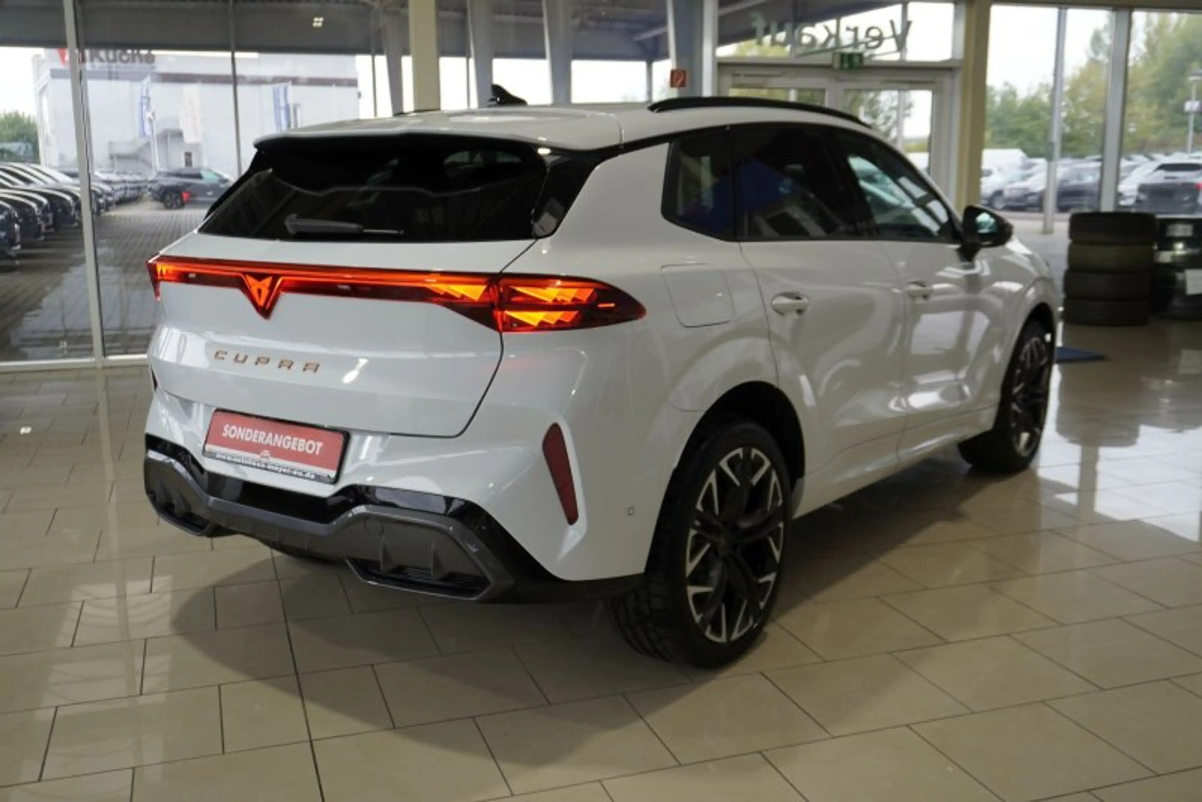 CUPRA Terramar VZ 2,0TSI 265PS 5*J.Gar/AHK/Pano/Matrix      ** — photo 5