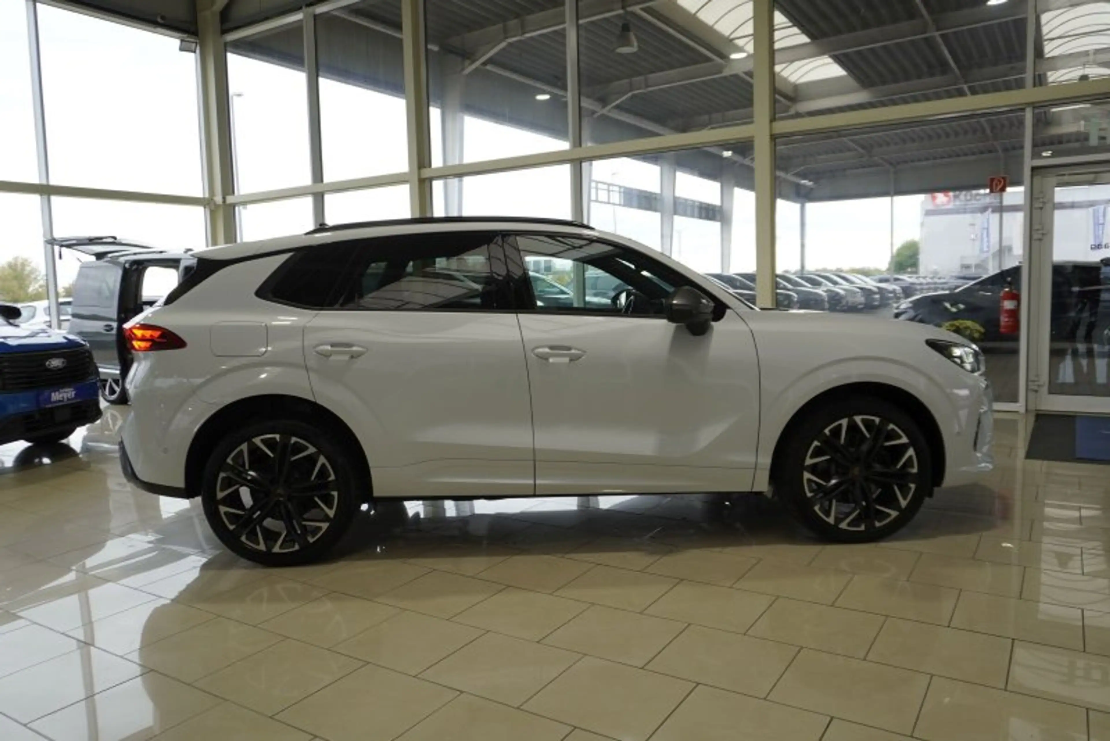 CUPRA Terramar VZ 2,0TSI 265PS 5*J.Gar/AHK/Pano/Matrix      ** — photo 6